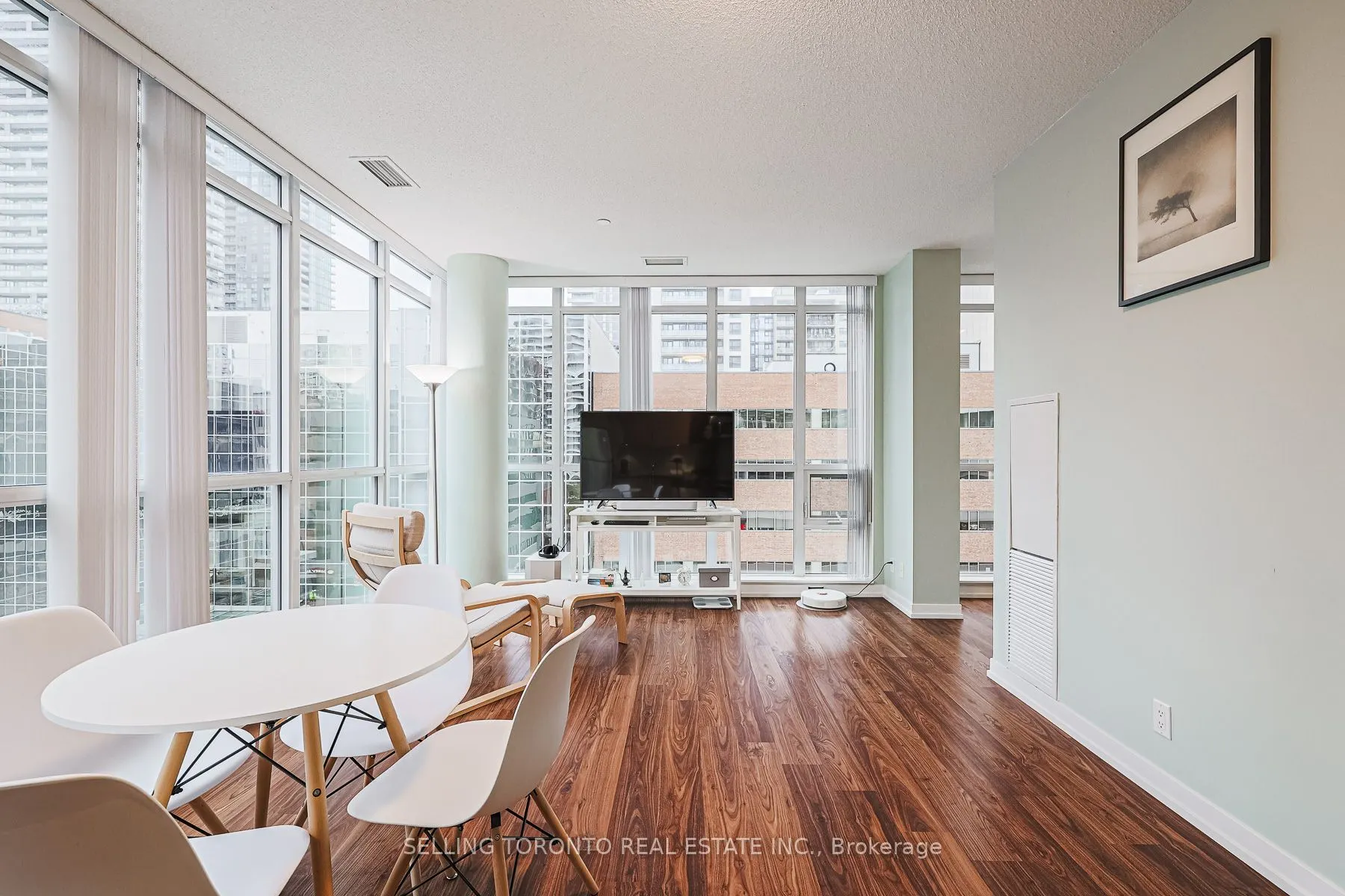 89 Dunfield Avenue #603