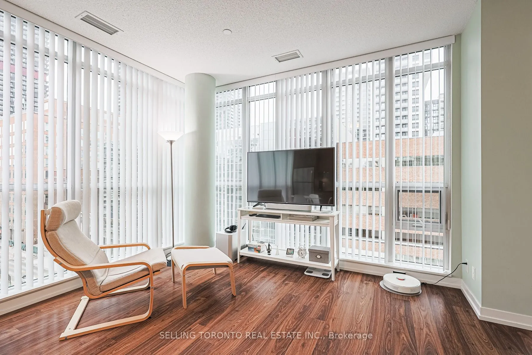 89 Dunfield Avenue #603