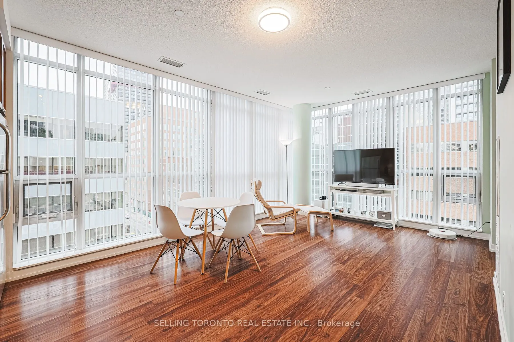 89 Dunfield Avenue #603