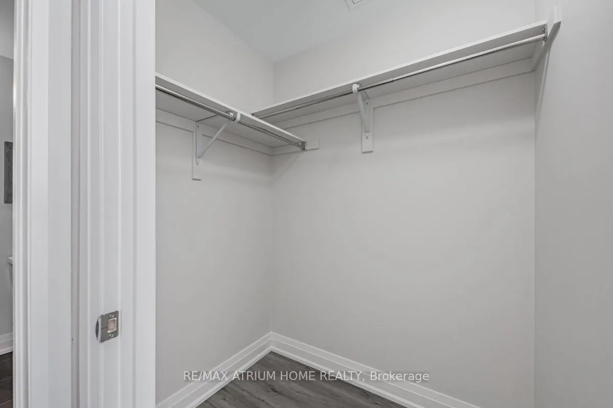 780 Sheppard Avenue E #18