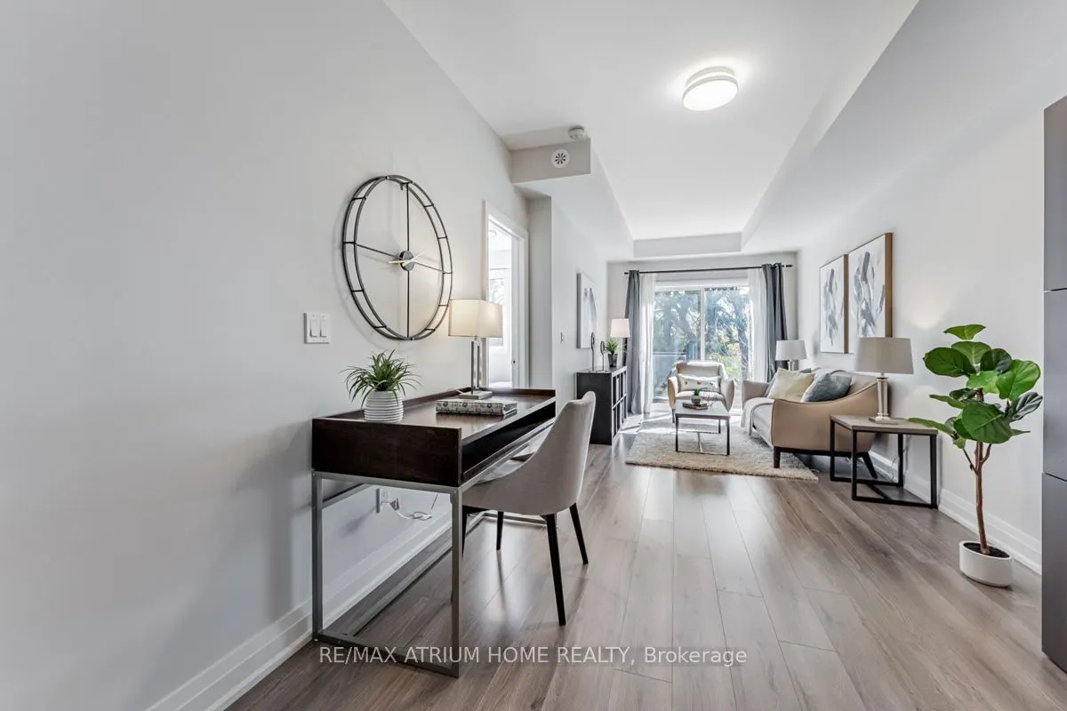 780 Sheppard Avenue E #18
