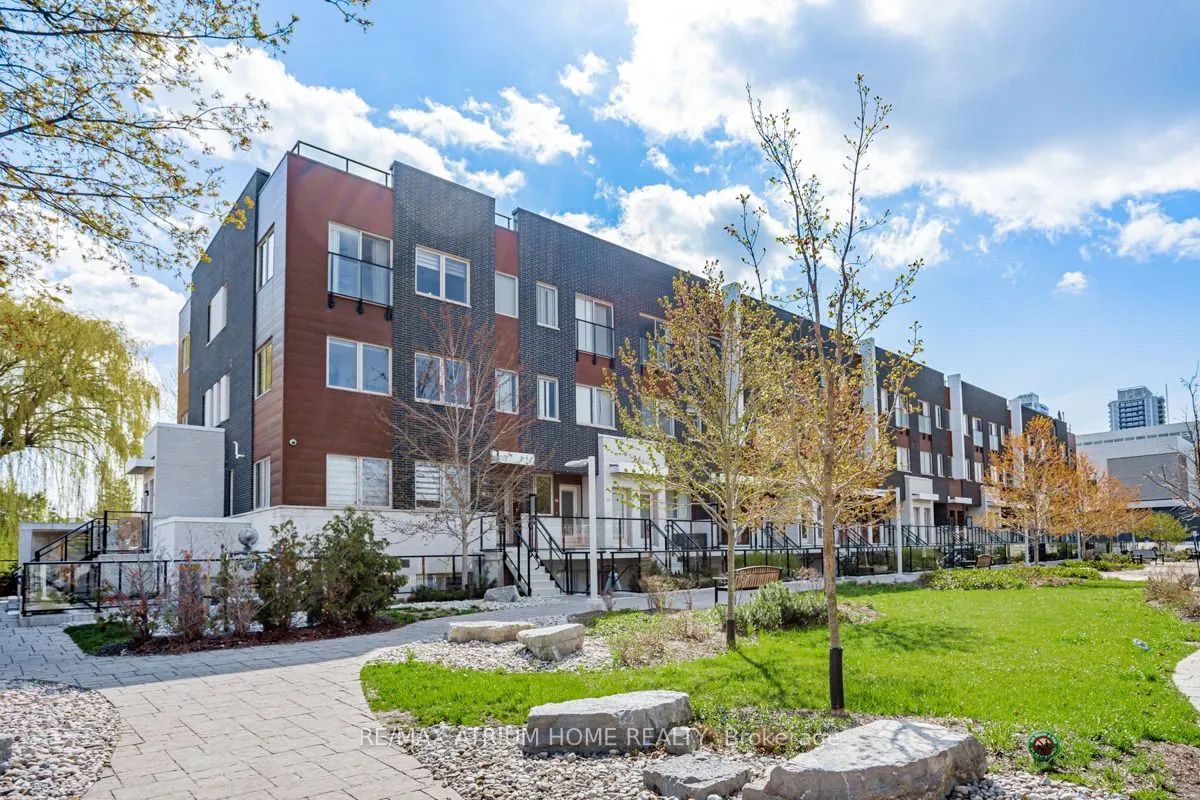 780 Sheppard Avenue E #18