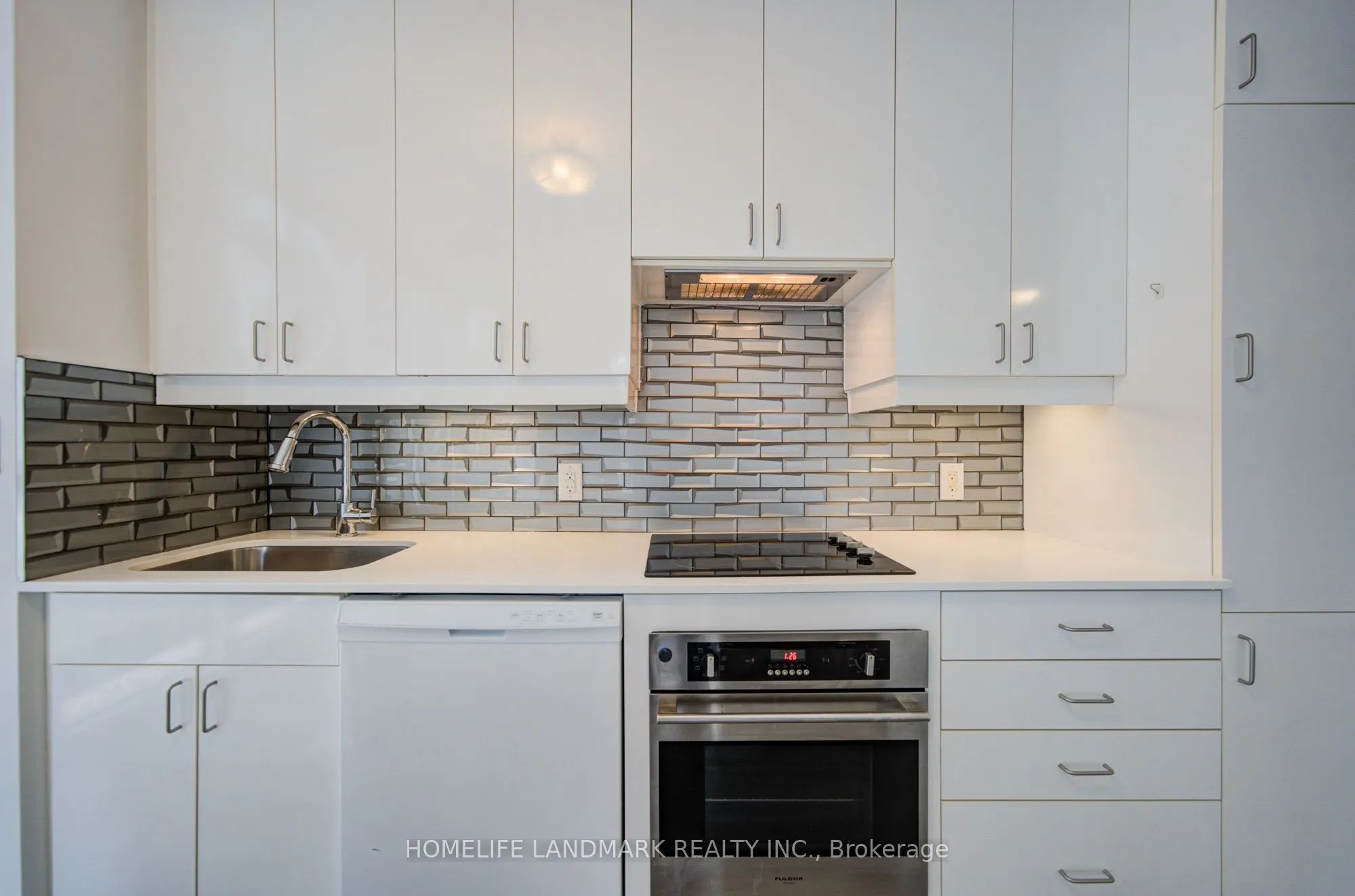 426 University Avenue #803