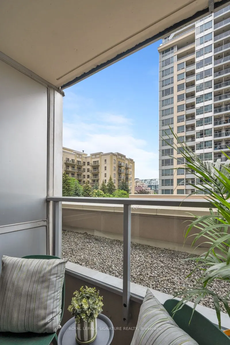 2 Rean Drive #306