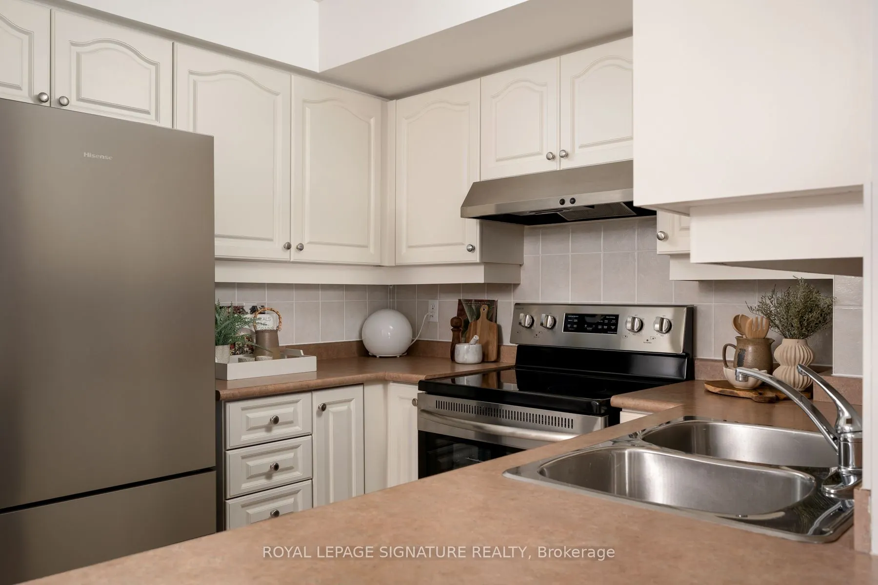 2 Rean Drive #306