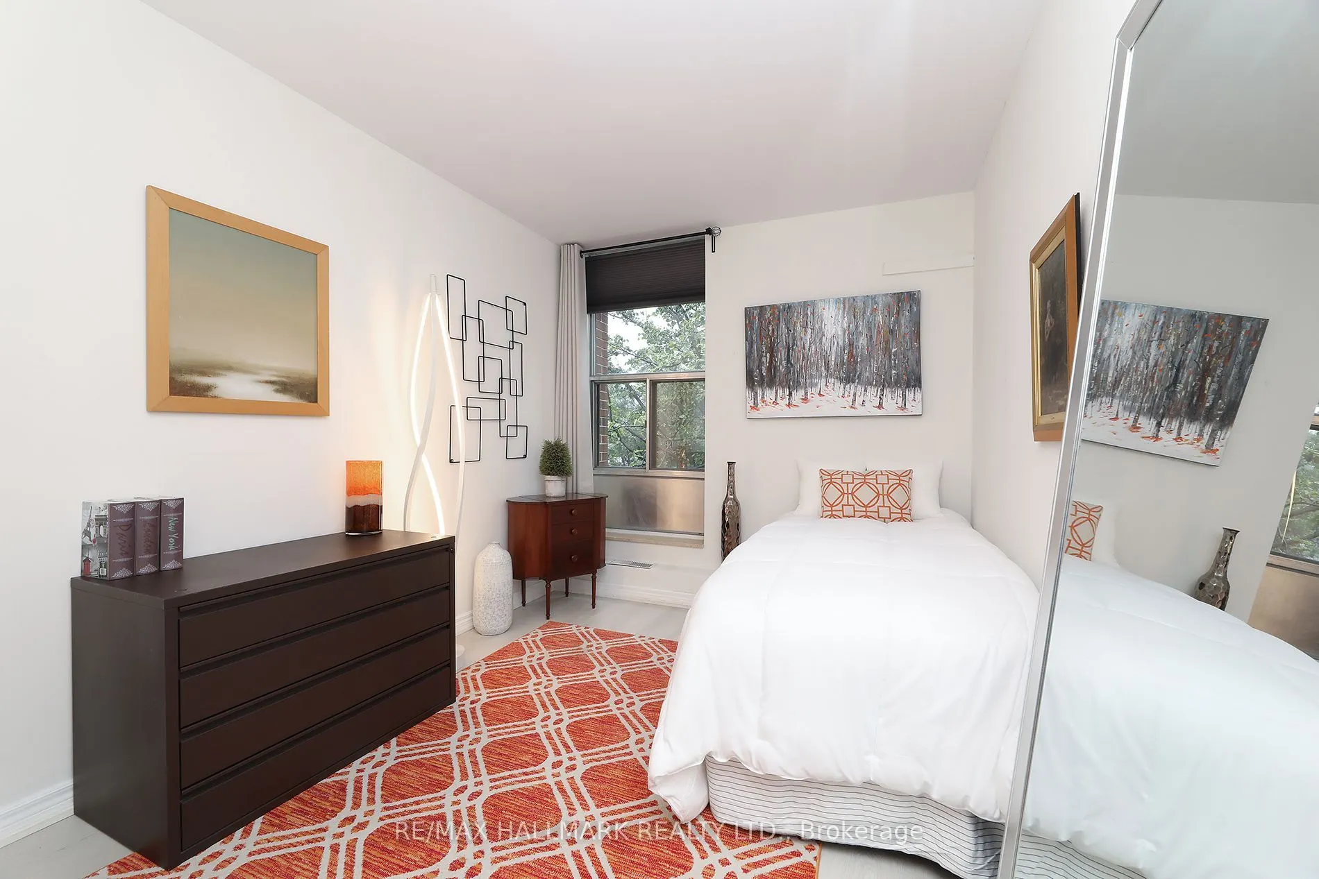 20 Fashion Roseway #415