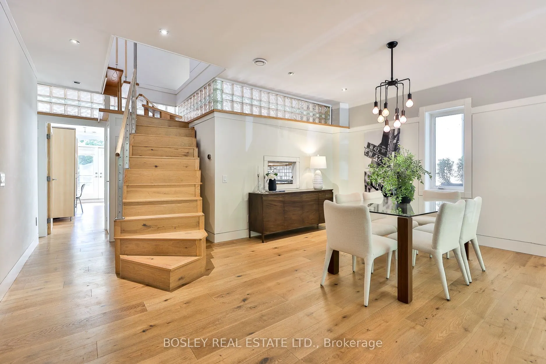 301 Keewatin Avenue