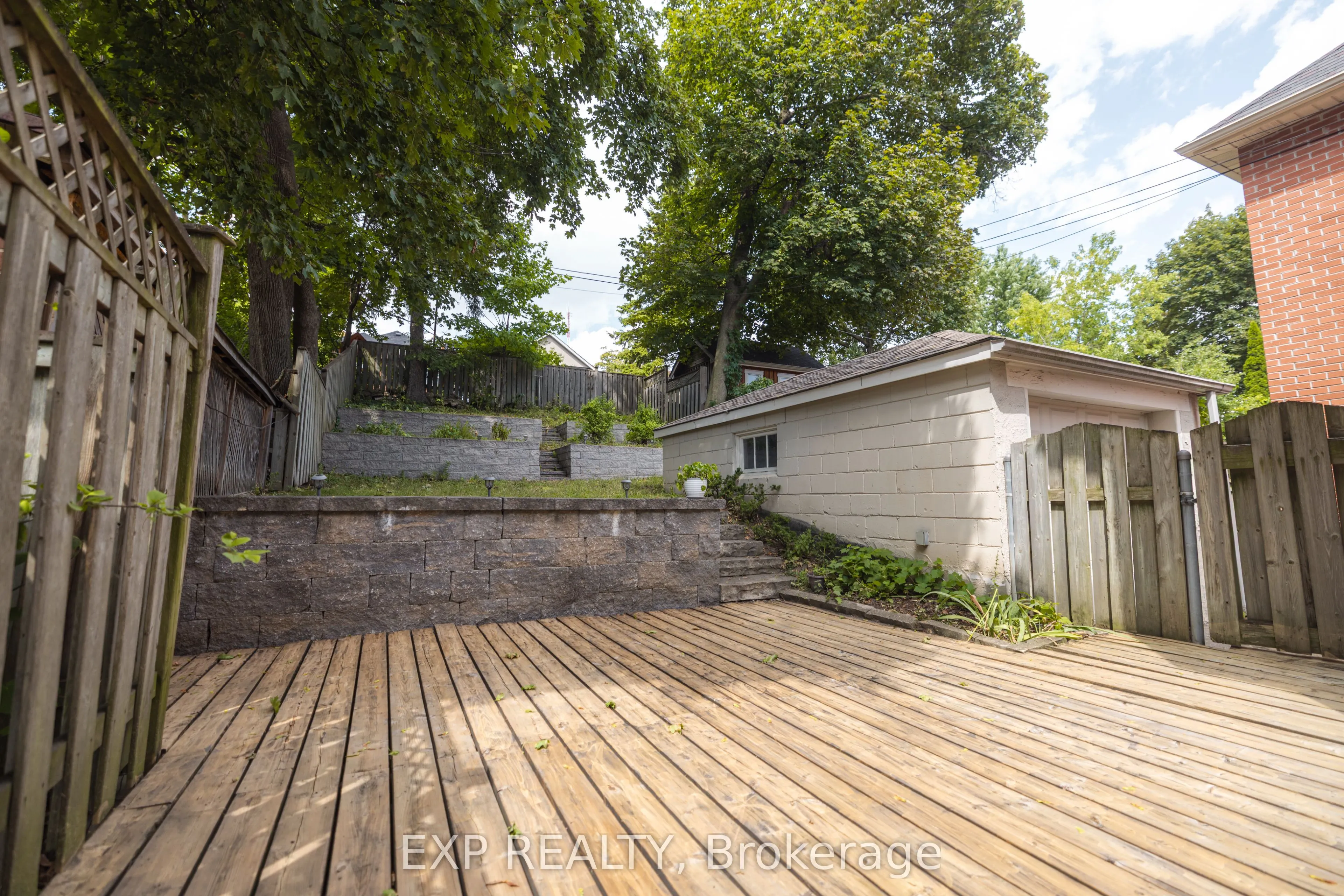 86 Willowbank Boulevard