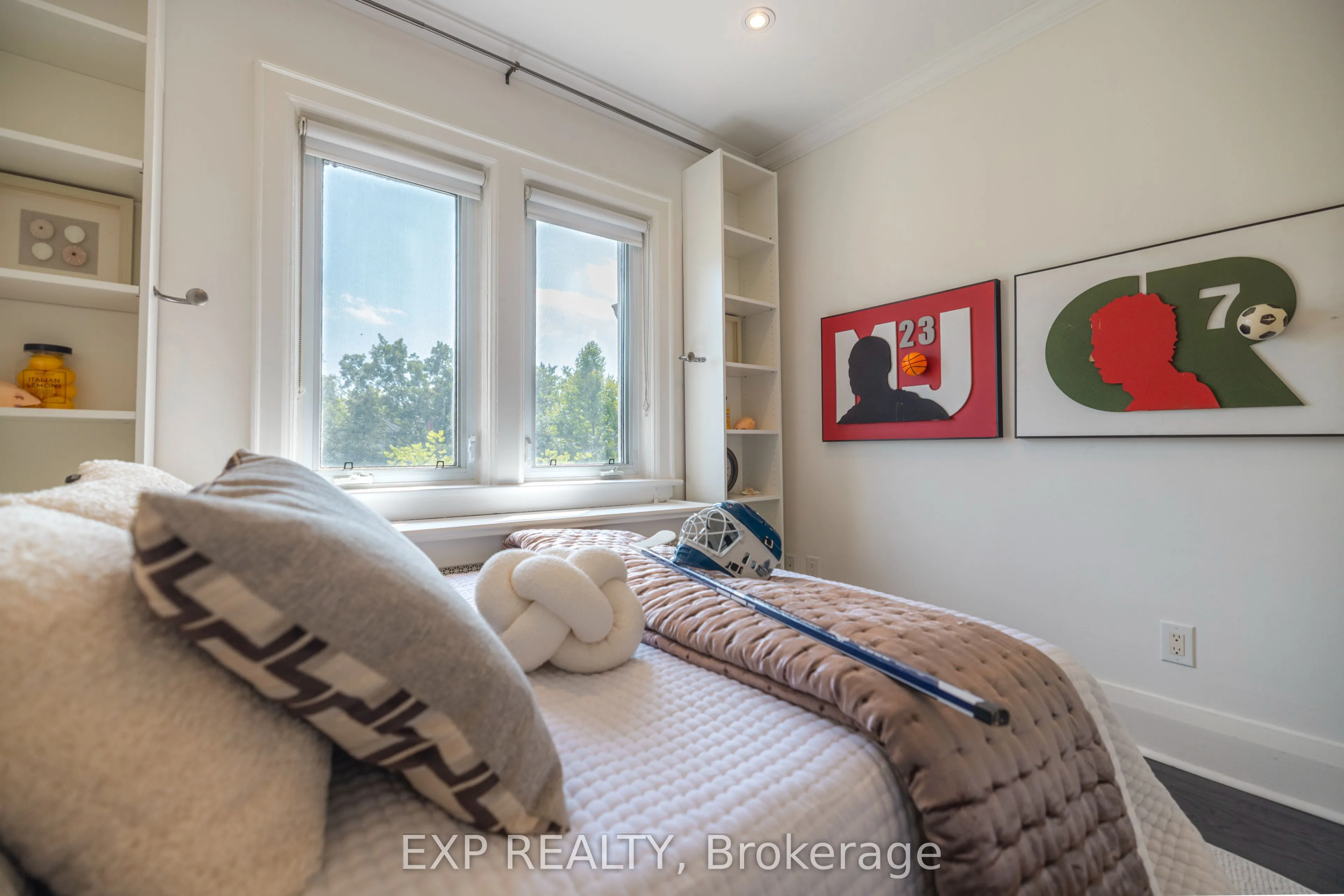 86 Willowbank Boulevard