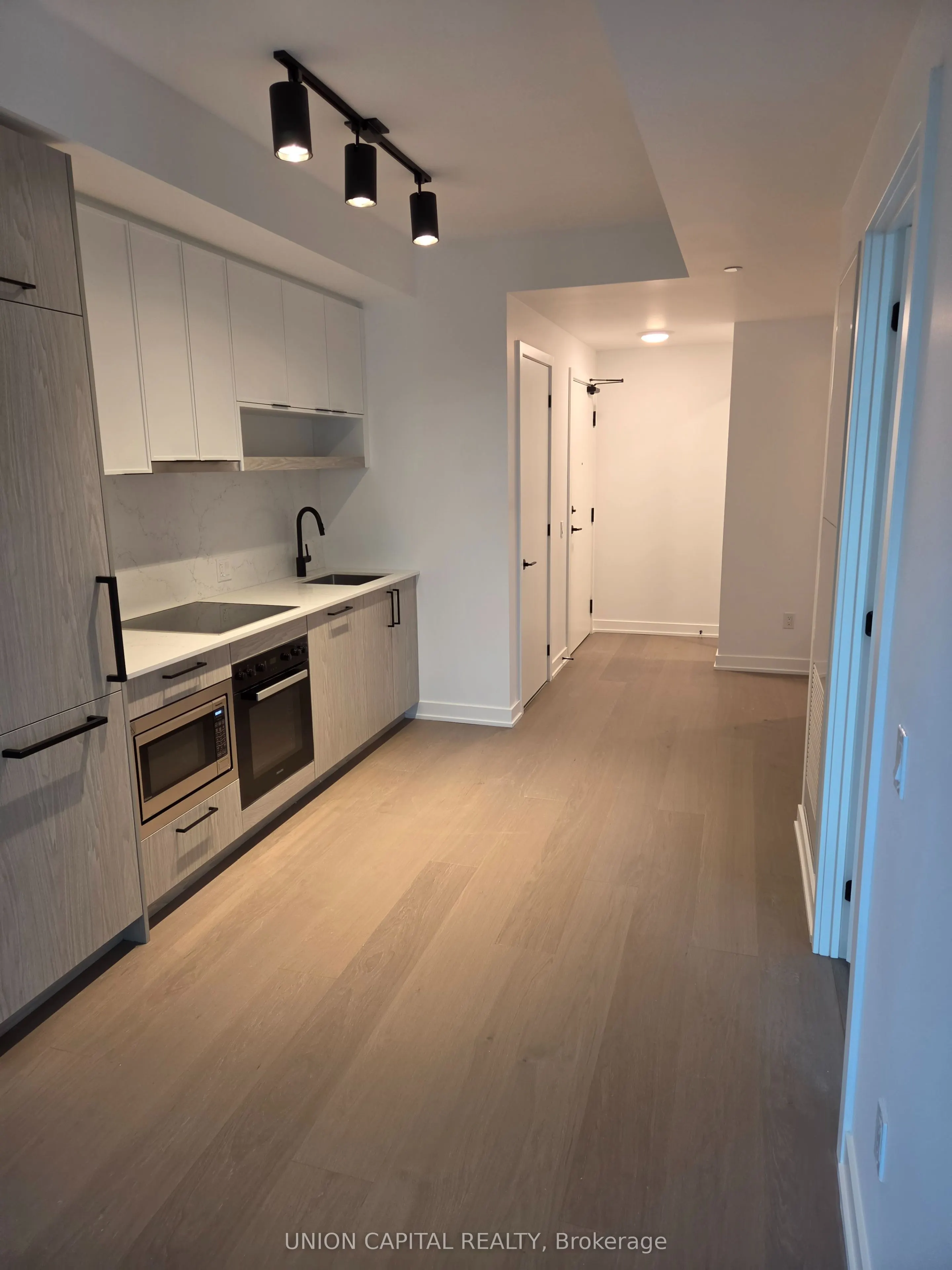91 Montclair Avenue #1901