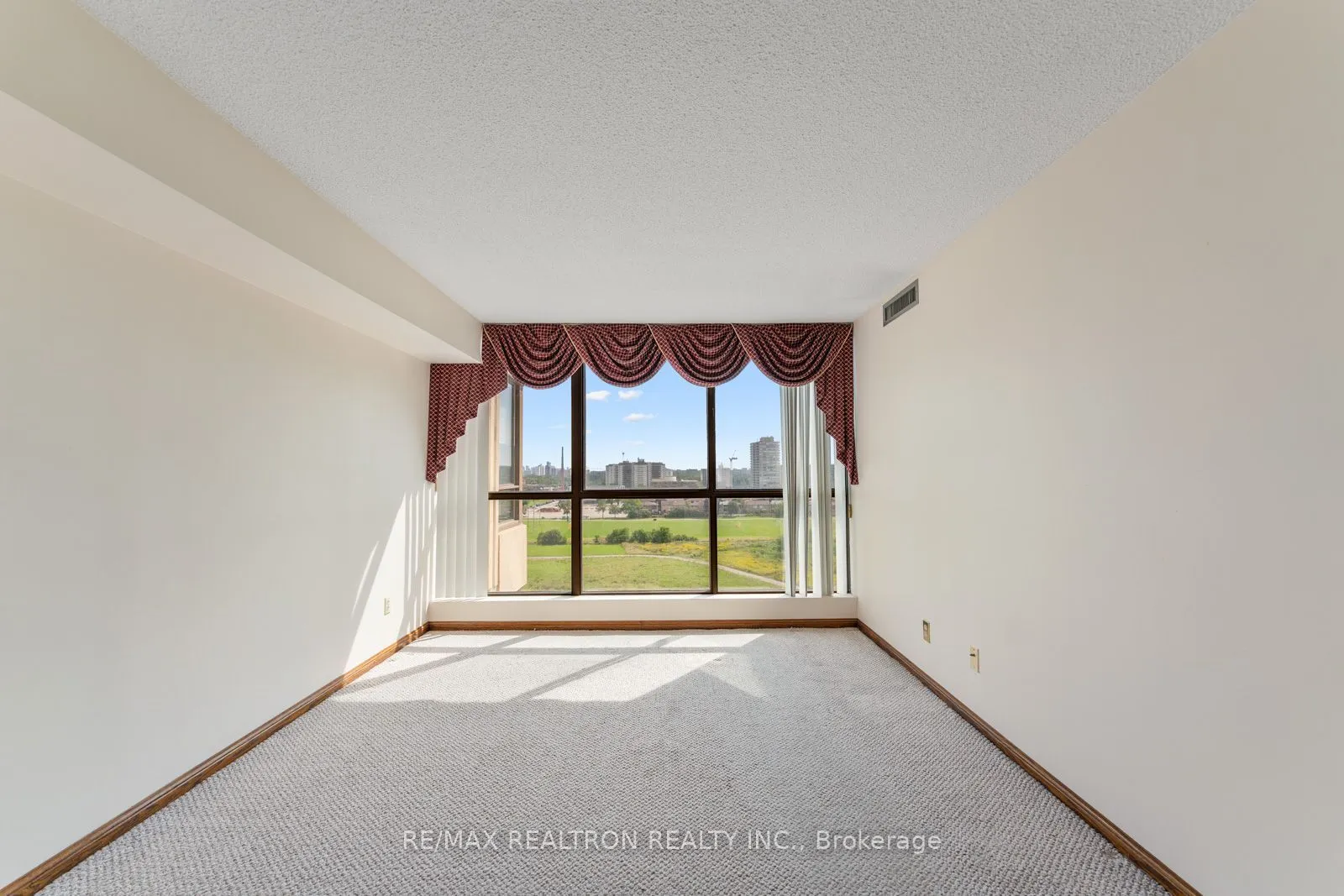 131 Torresdale Avenue ##1402
