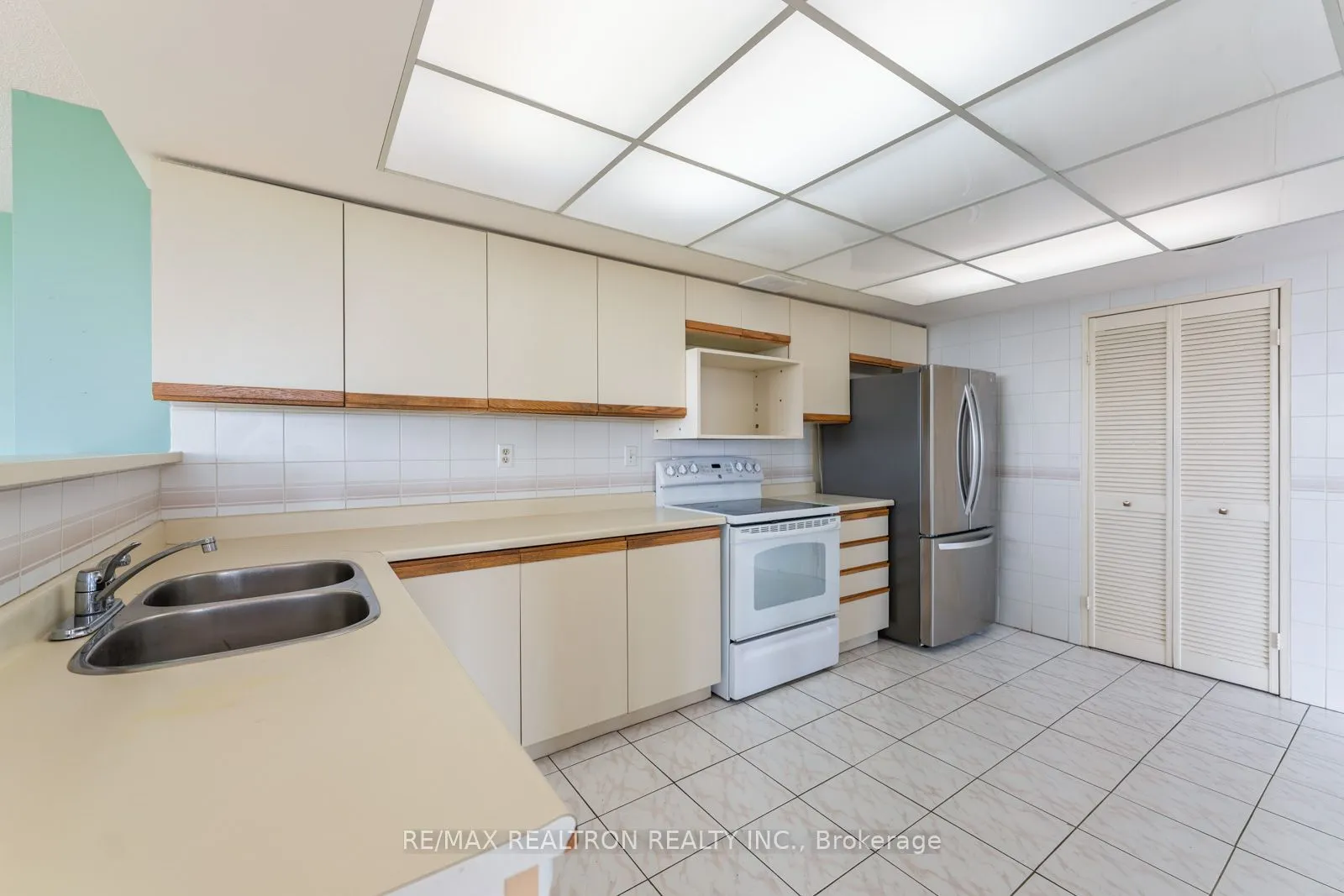 131 Torresdale Avenue ##1402