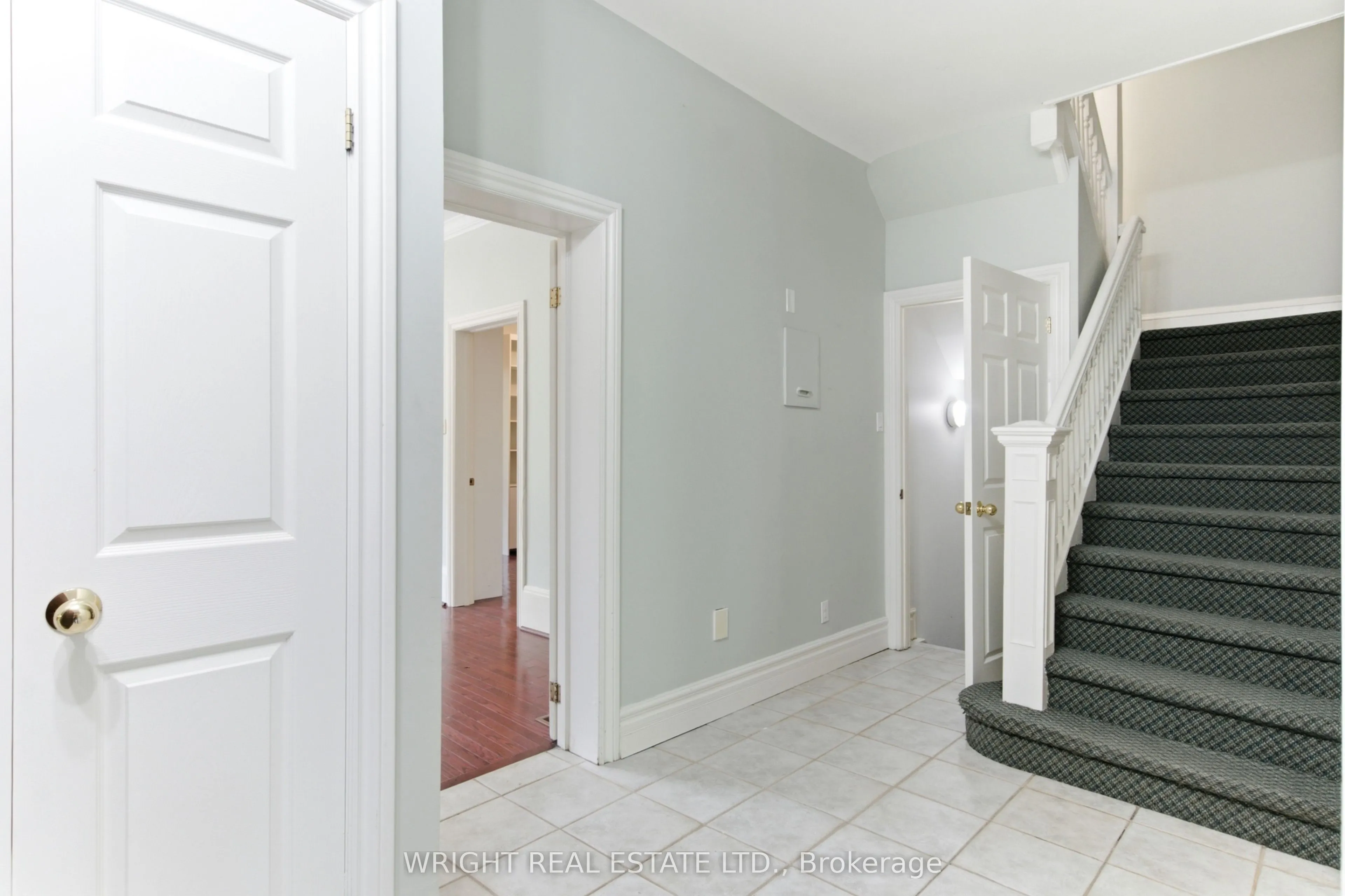 112 Albany Avenue