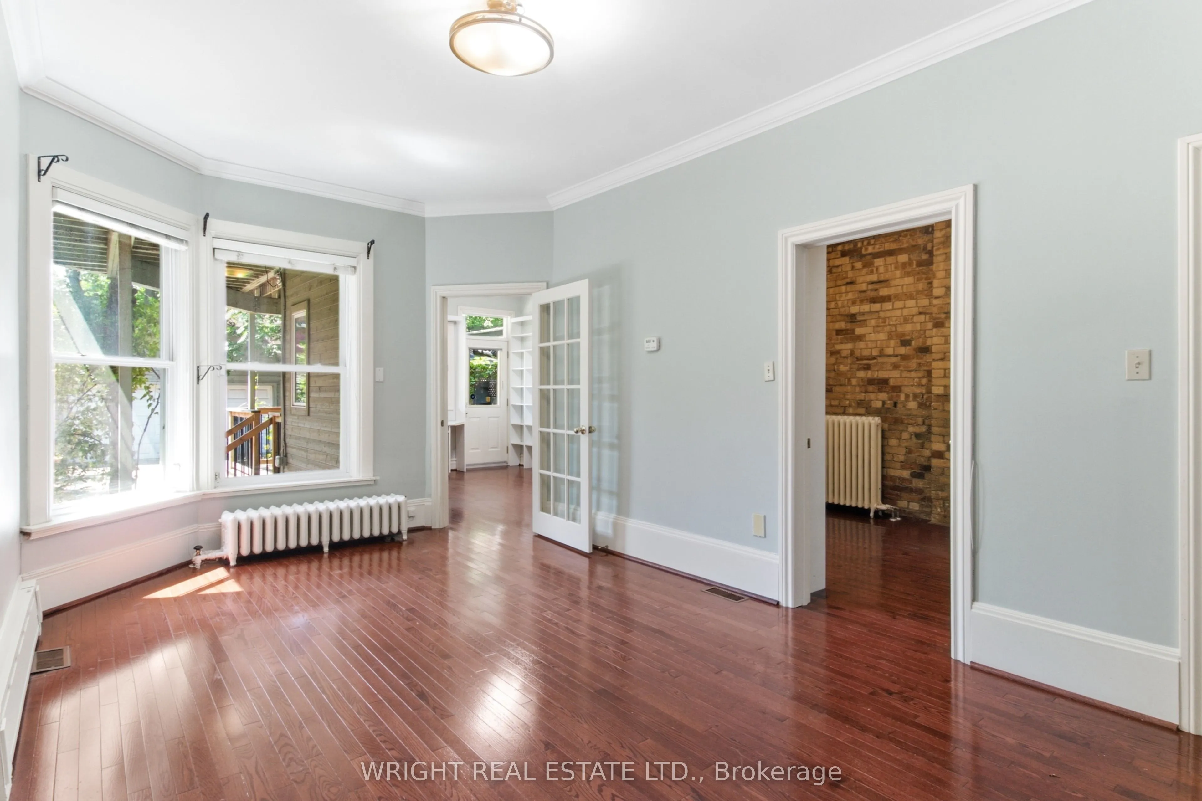 112 Albany Avenue