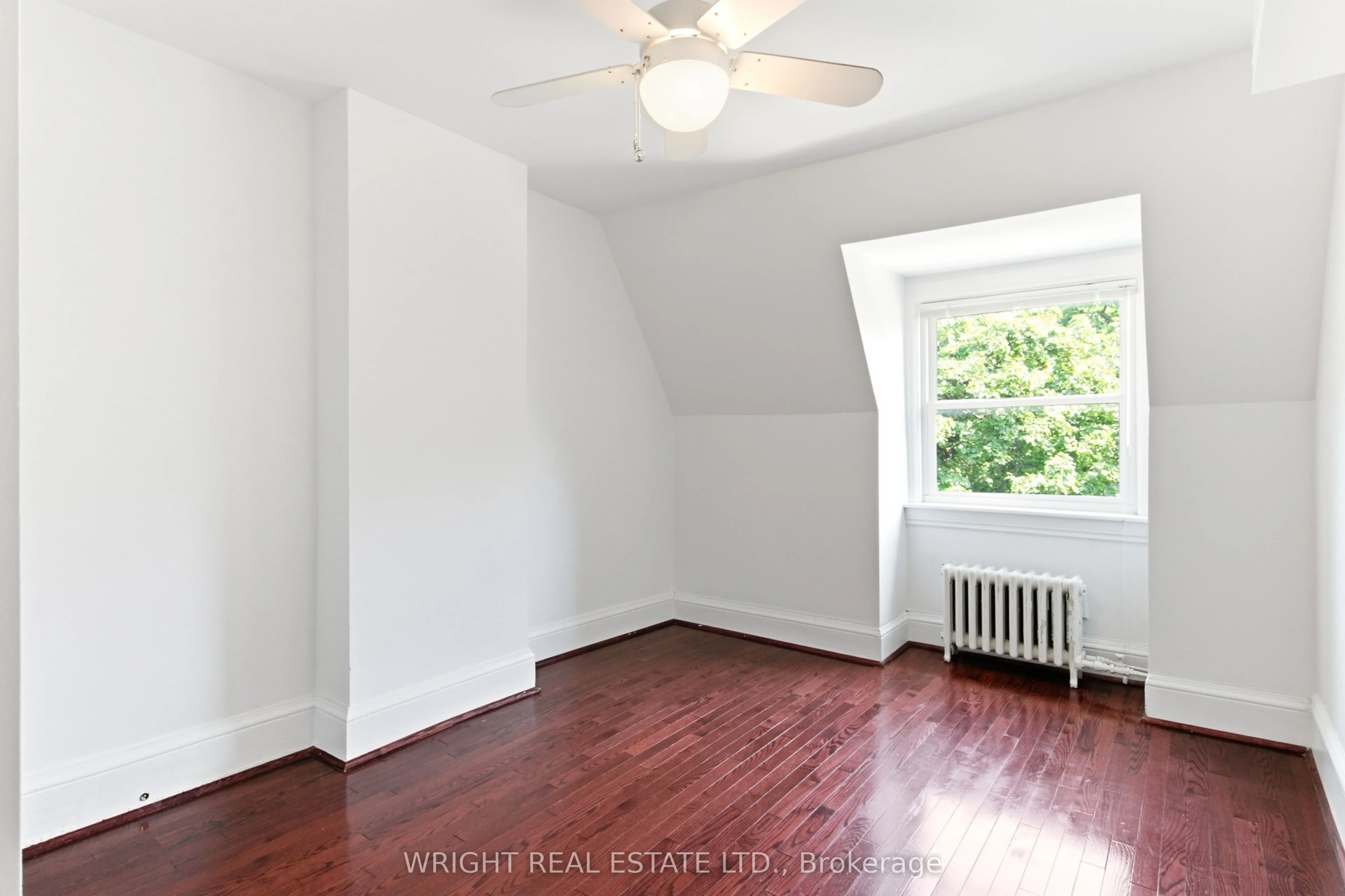 112 Albany Avenue