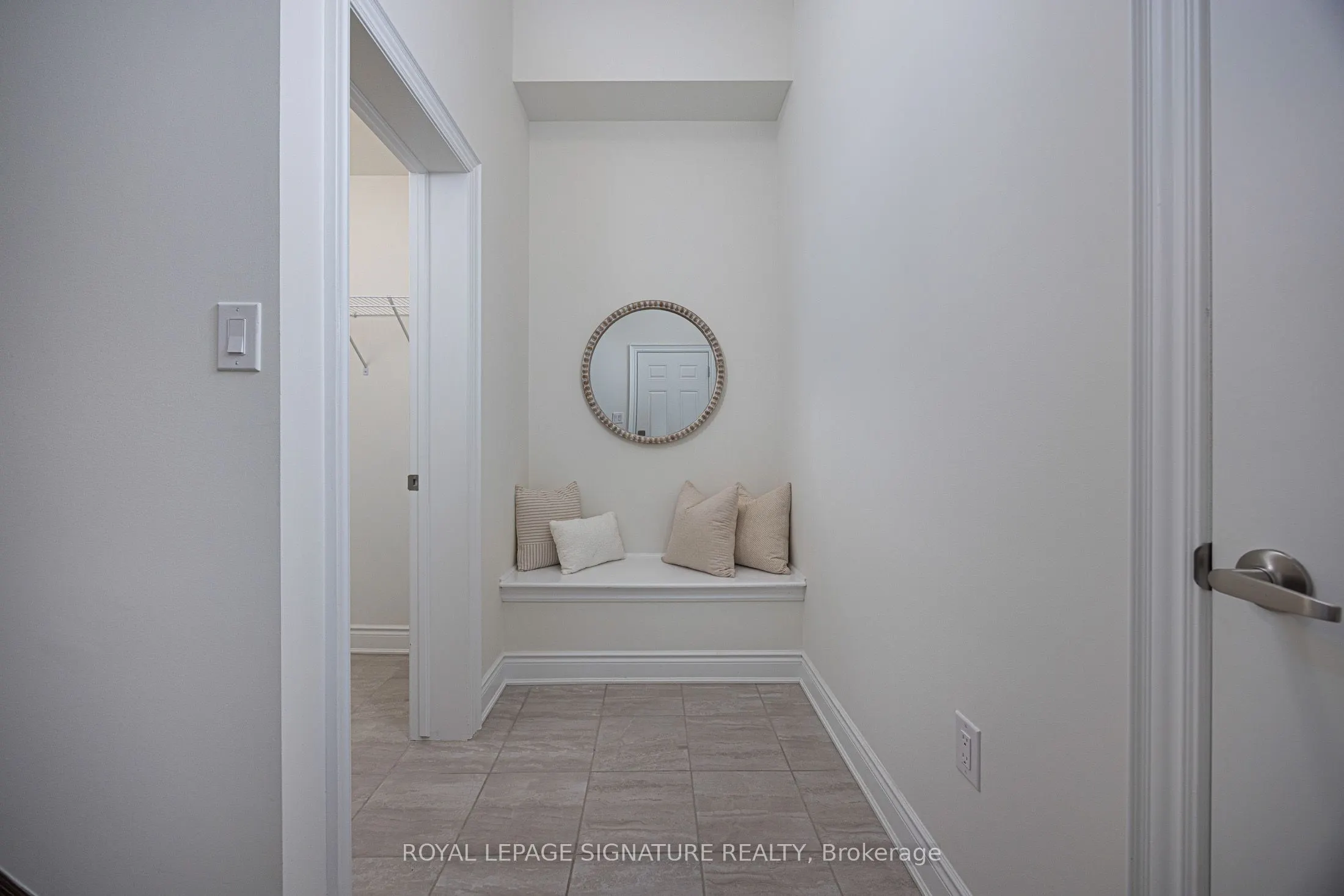 19 Hollyhock Court