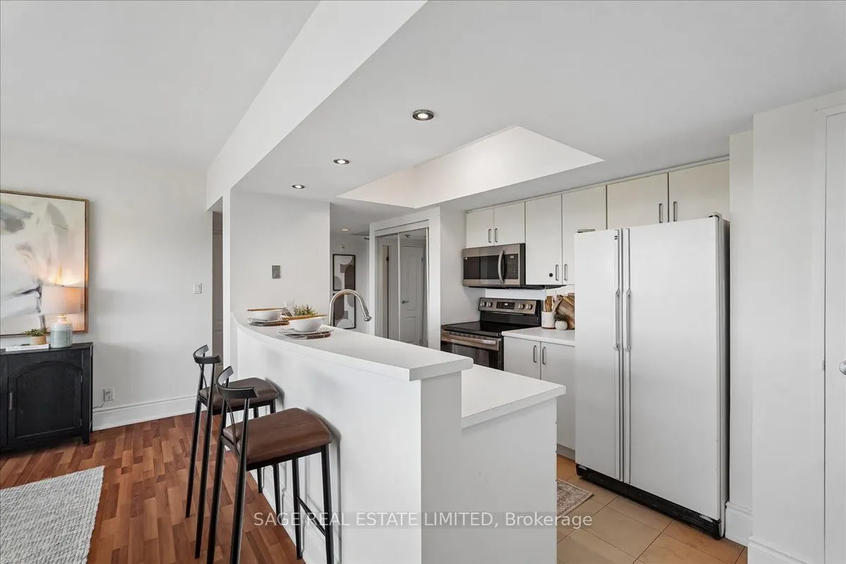 97 Lawton Boulevard #901