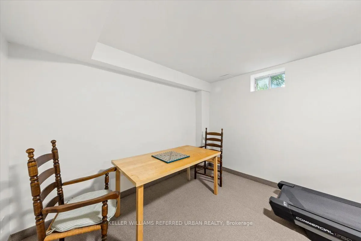 62 Wentworth Avenue