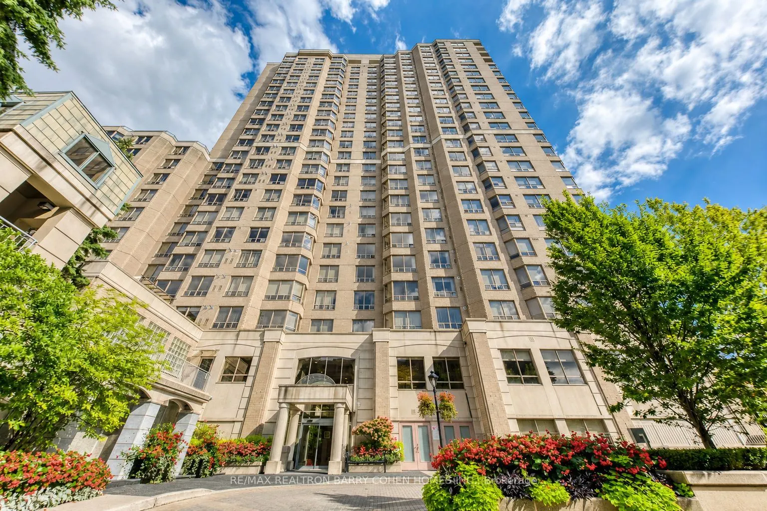 5418 Yonge Street #812