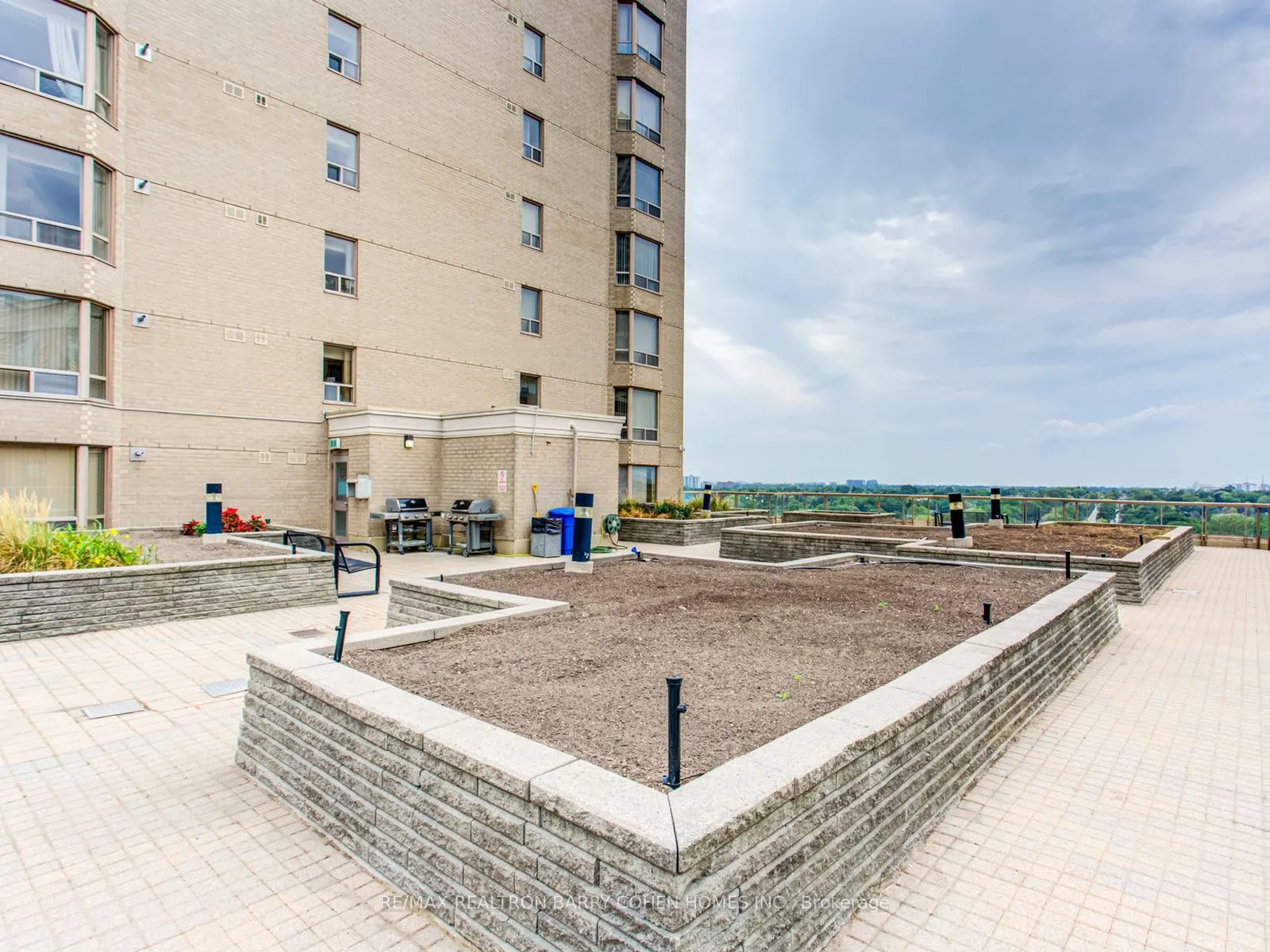 5418 Yonge Street #812
