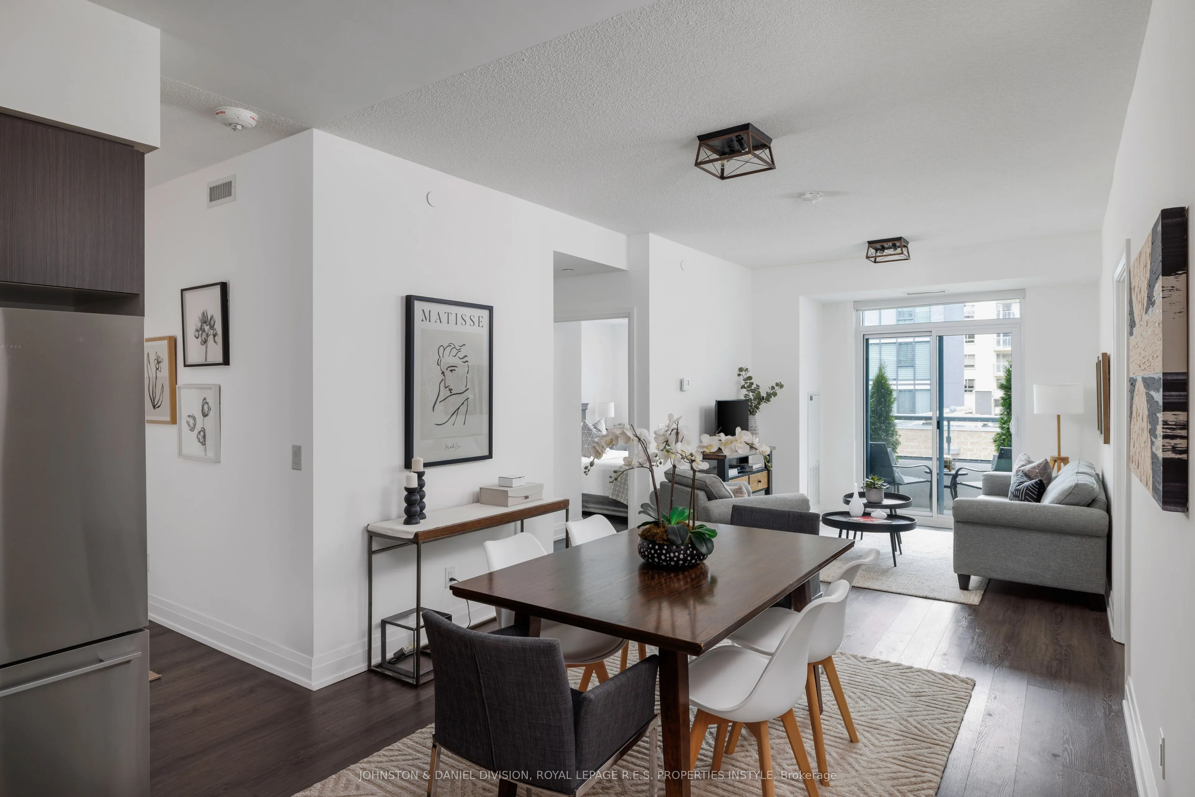 591 Sheppard Avenue E #327
