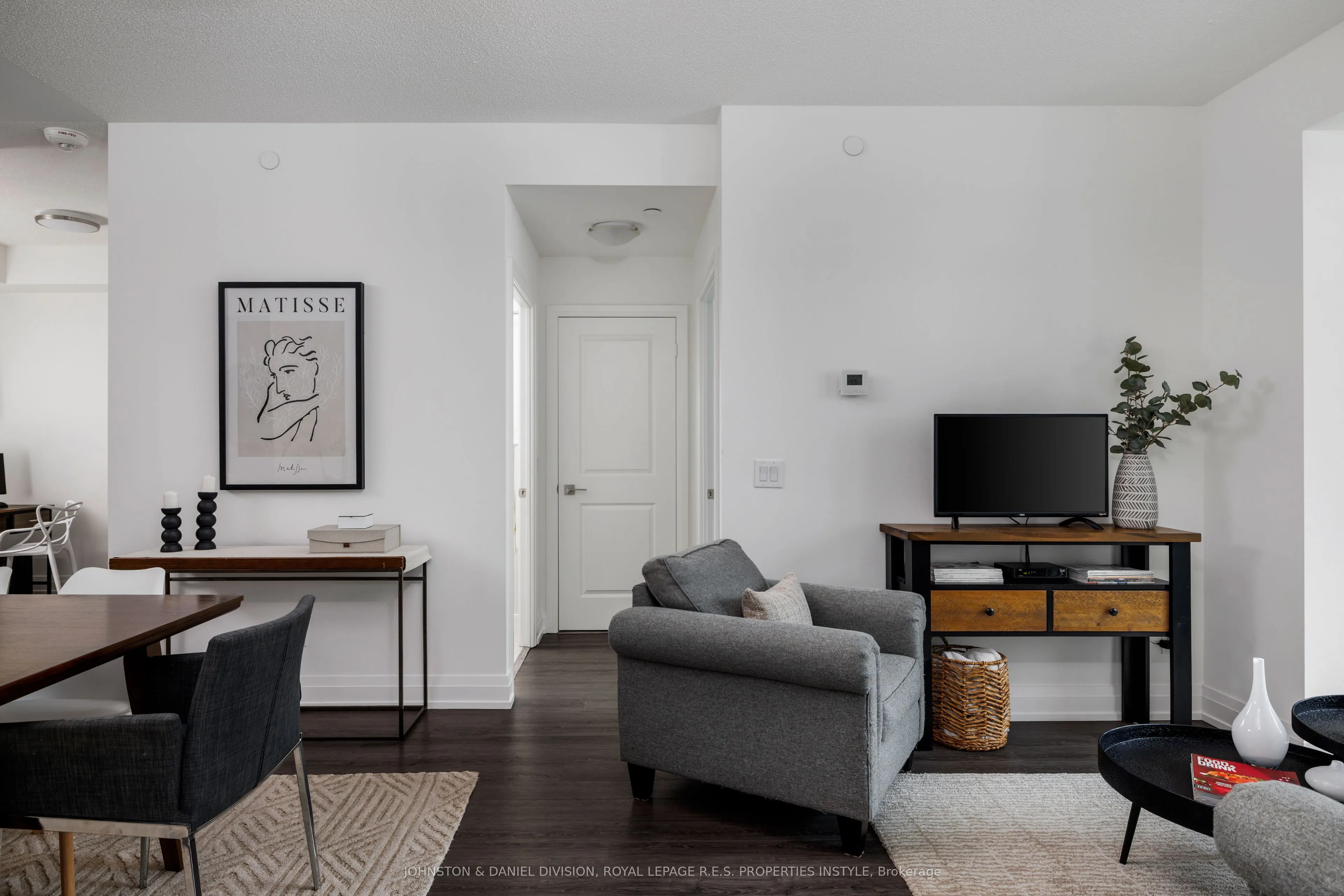 591 Sheppard Avenue E #327