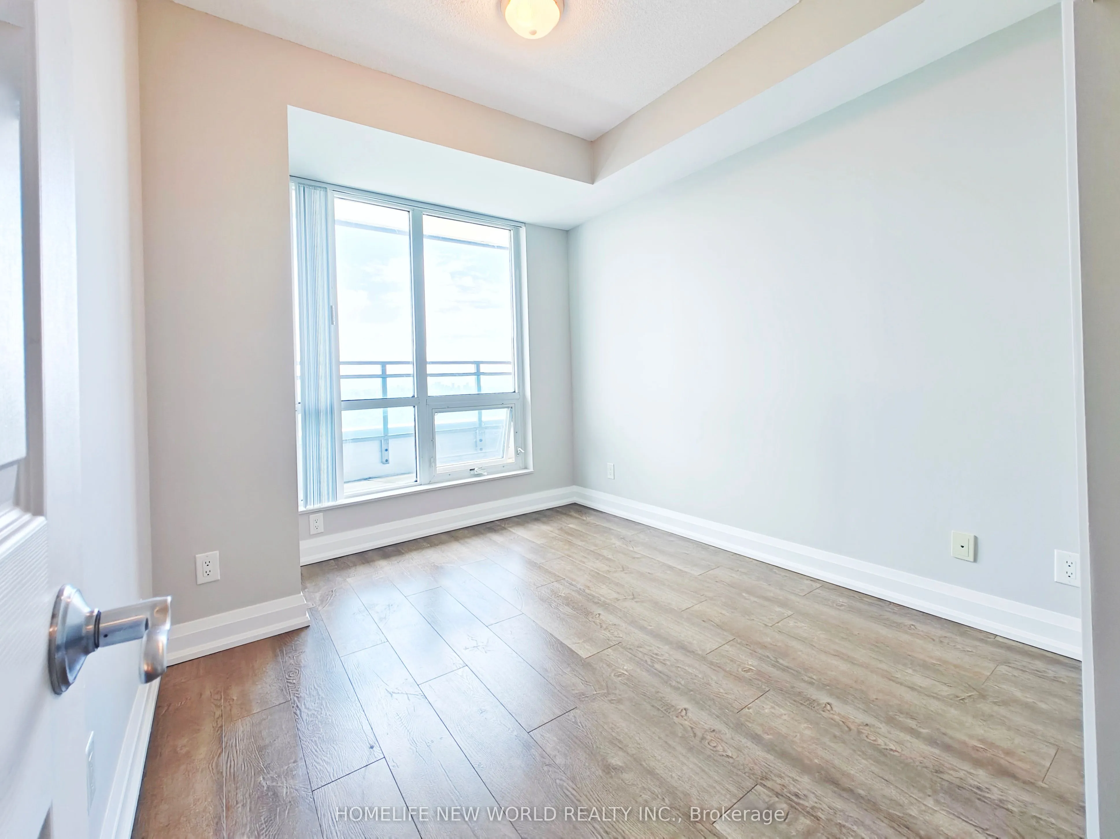 18 Holmes Avenue #Lph07