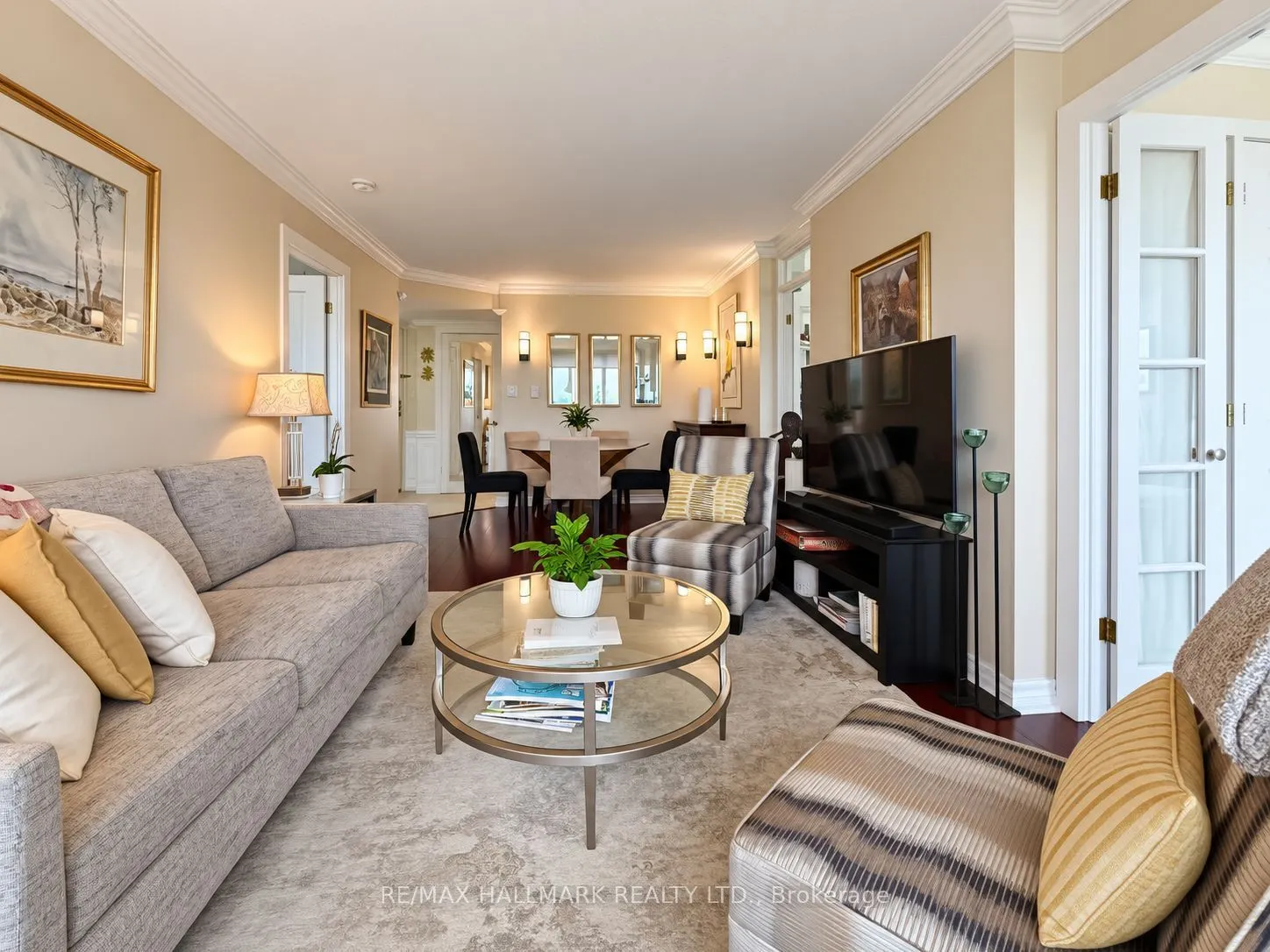 253 Merton Street #1006