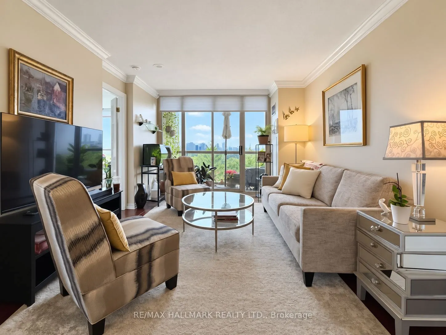 253 Merton Street #1006