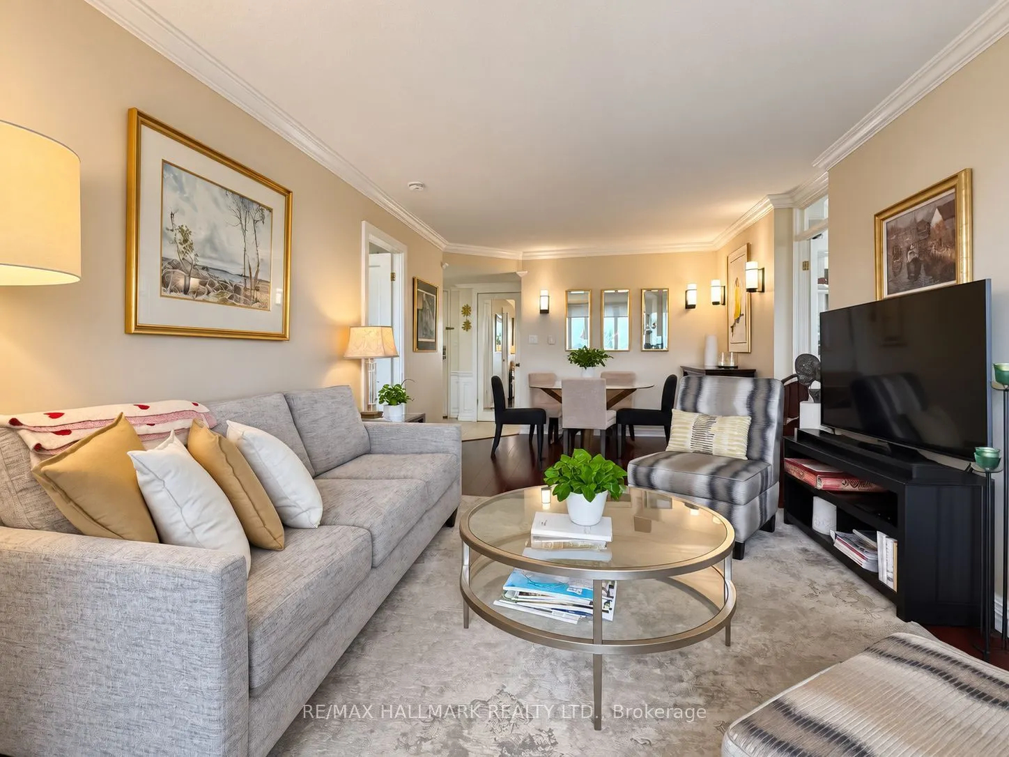 253 Merton Street #1006