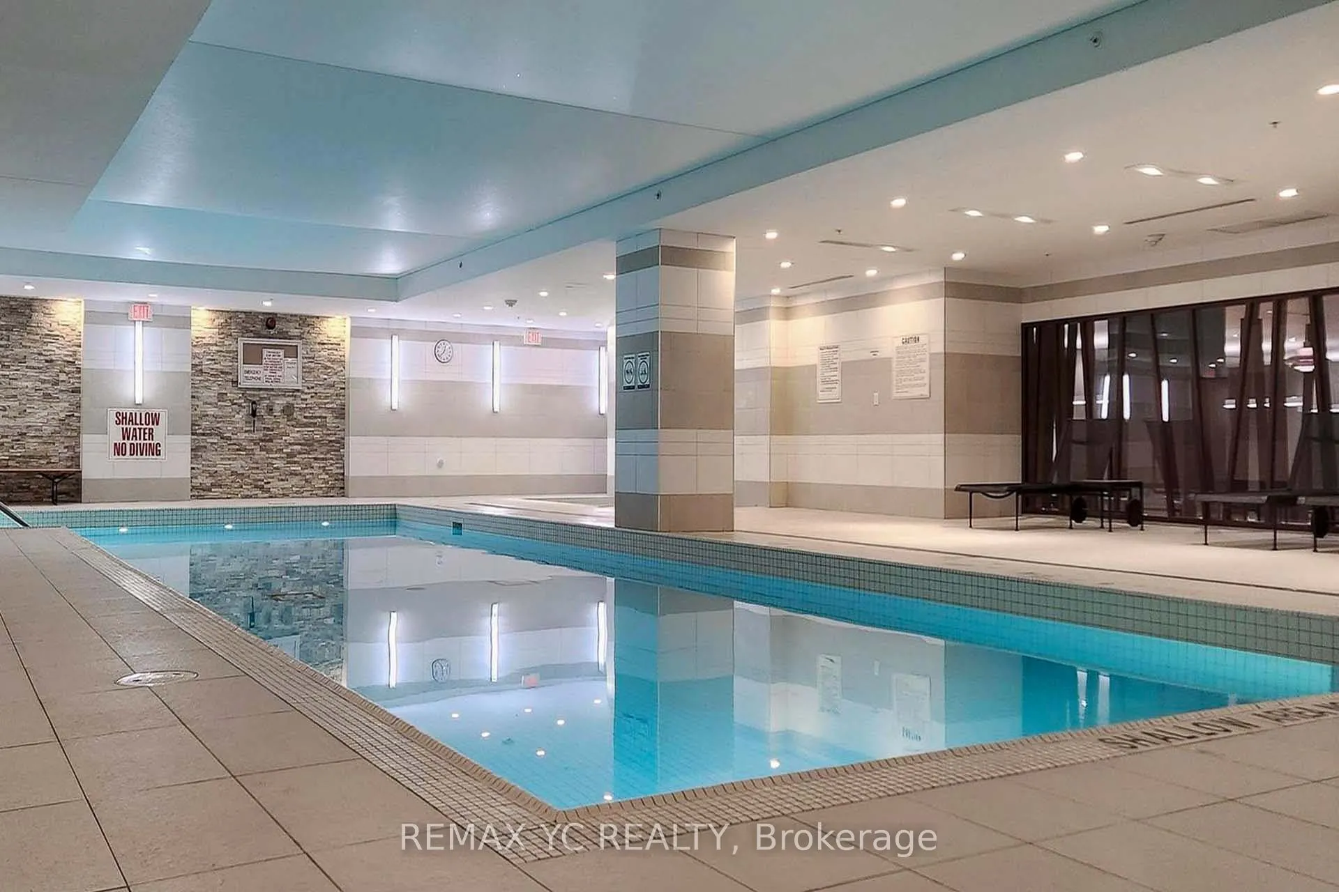 99 Foxbar Road #1908