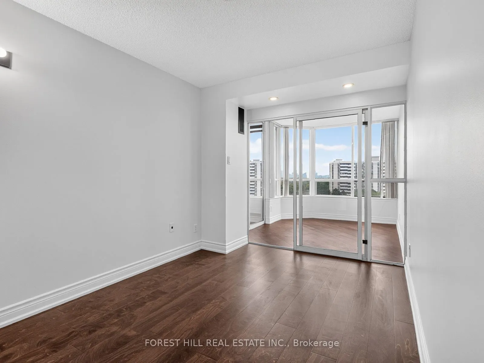 1101 Steeles Avenue W #907