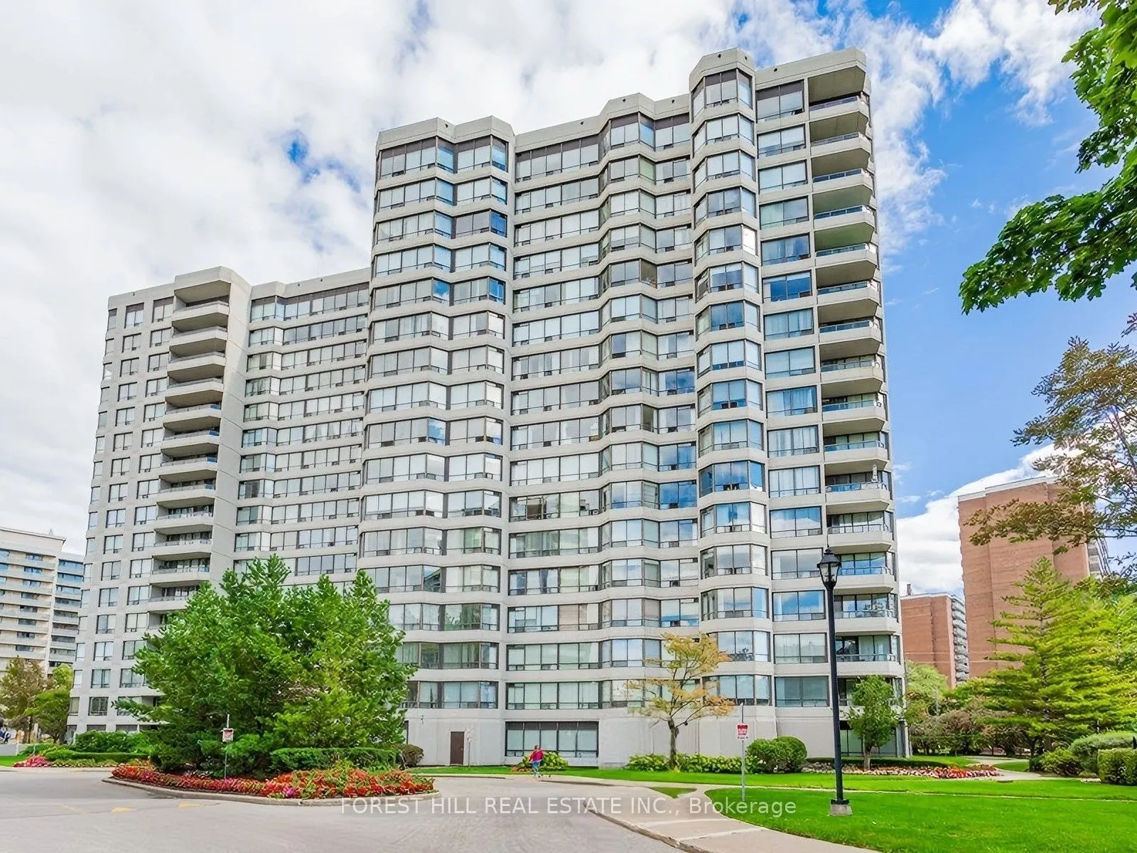1101 Steeles Avenue W #907