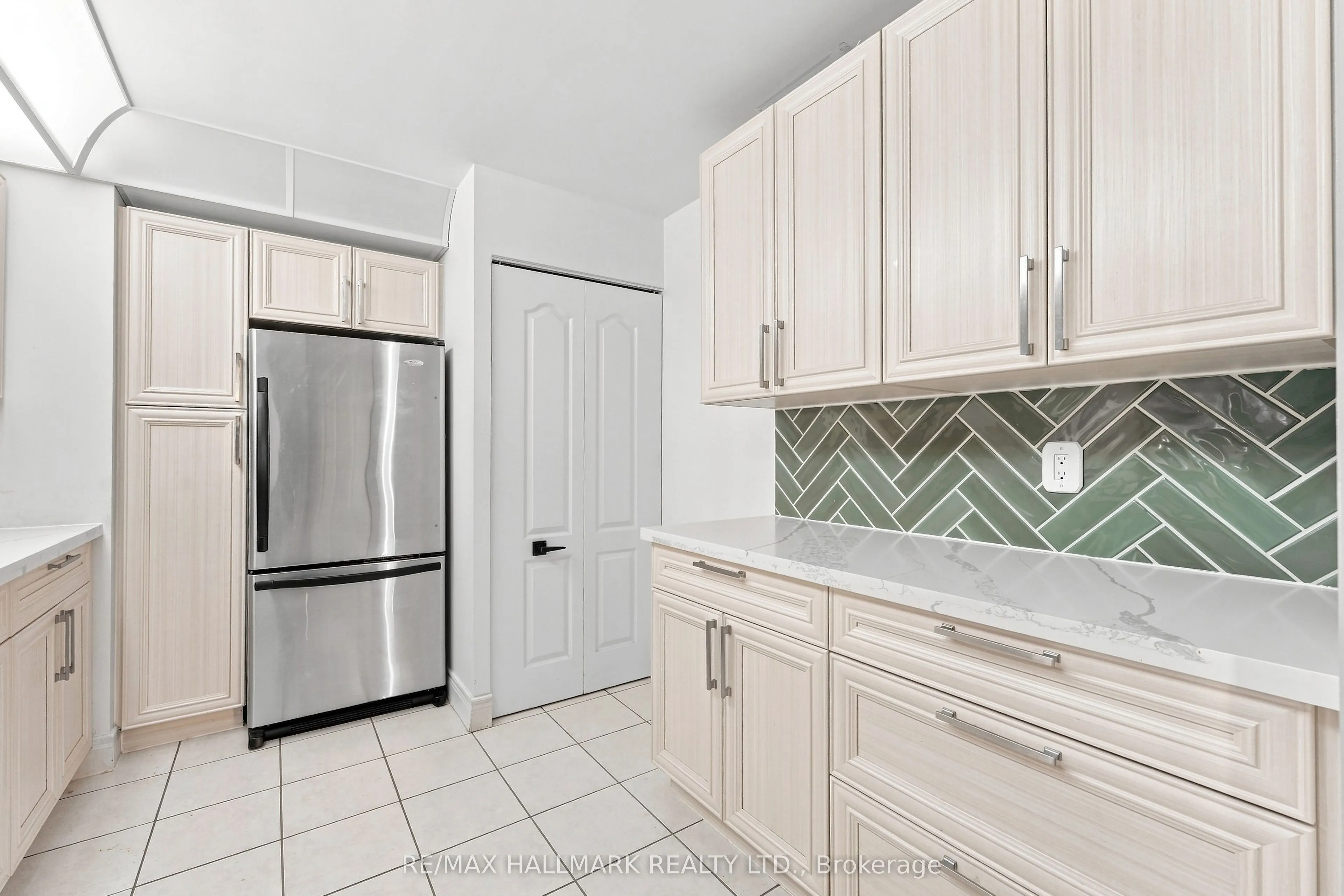 5418 Yonge Street #617