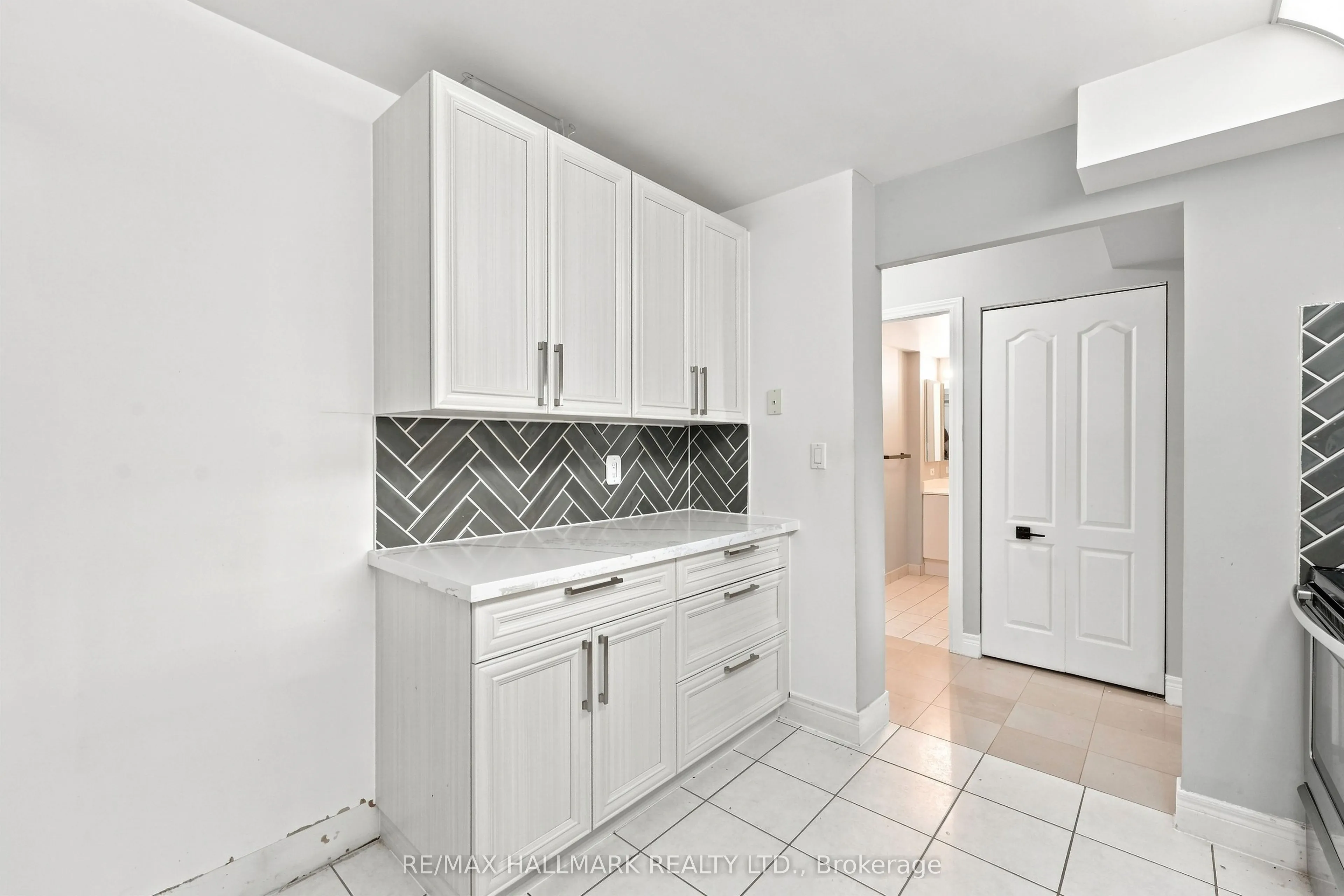5418 Yonge Street #617