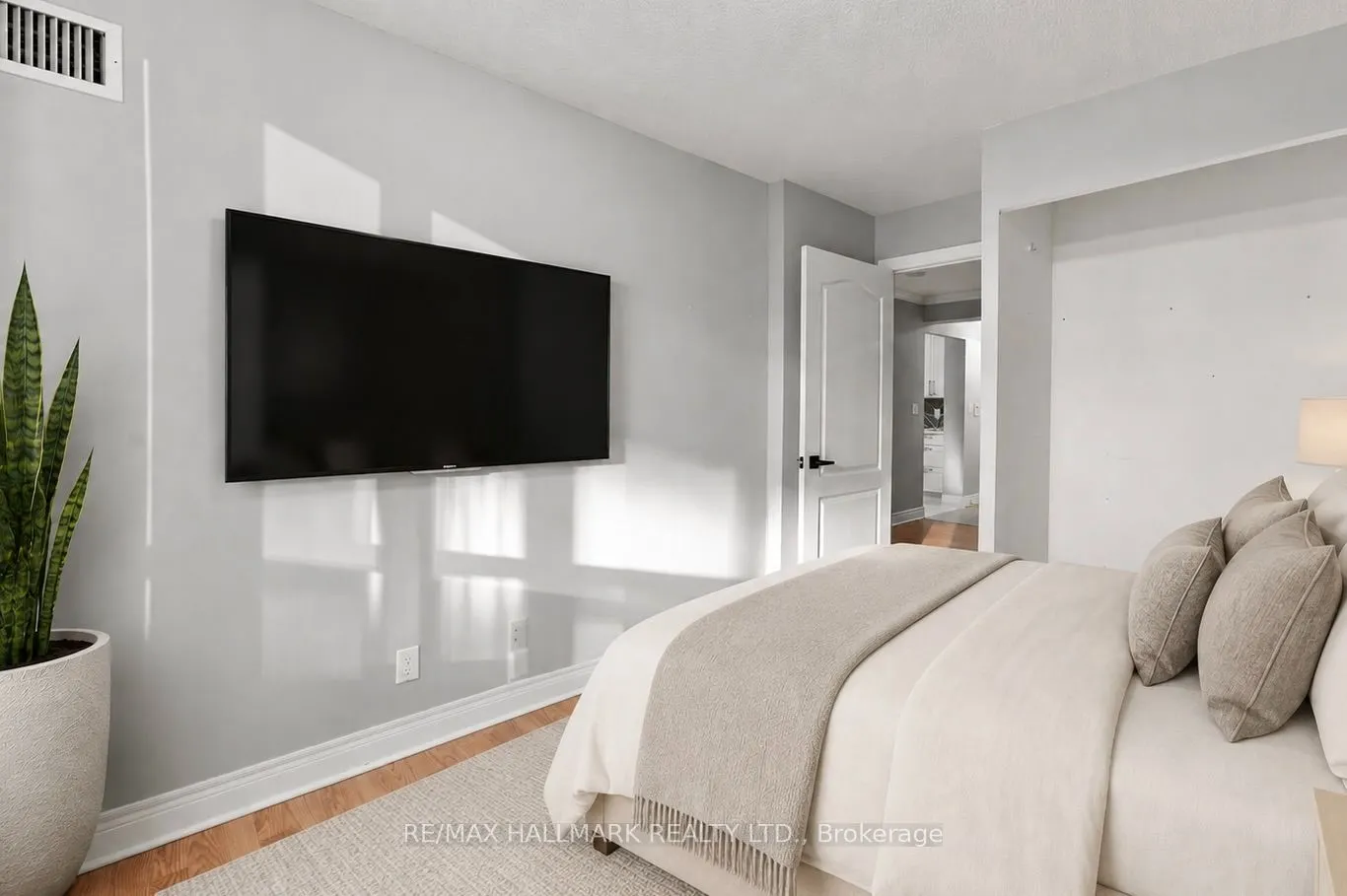 5418 Yonge Street #617