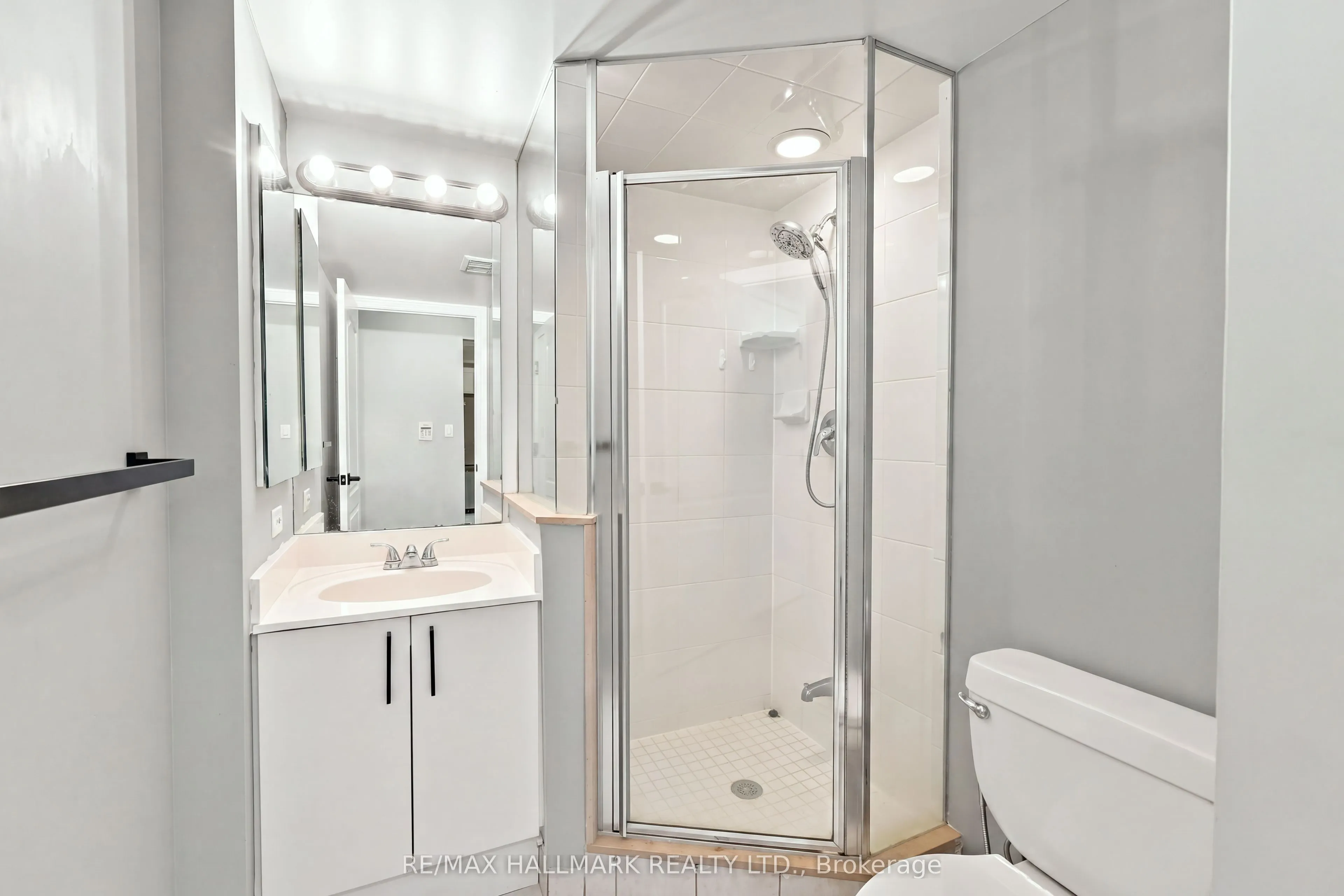 5418 Yonge Street #617