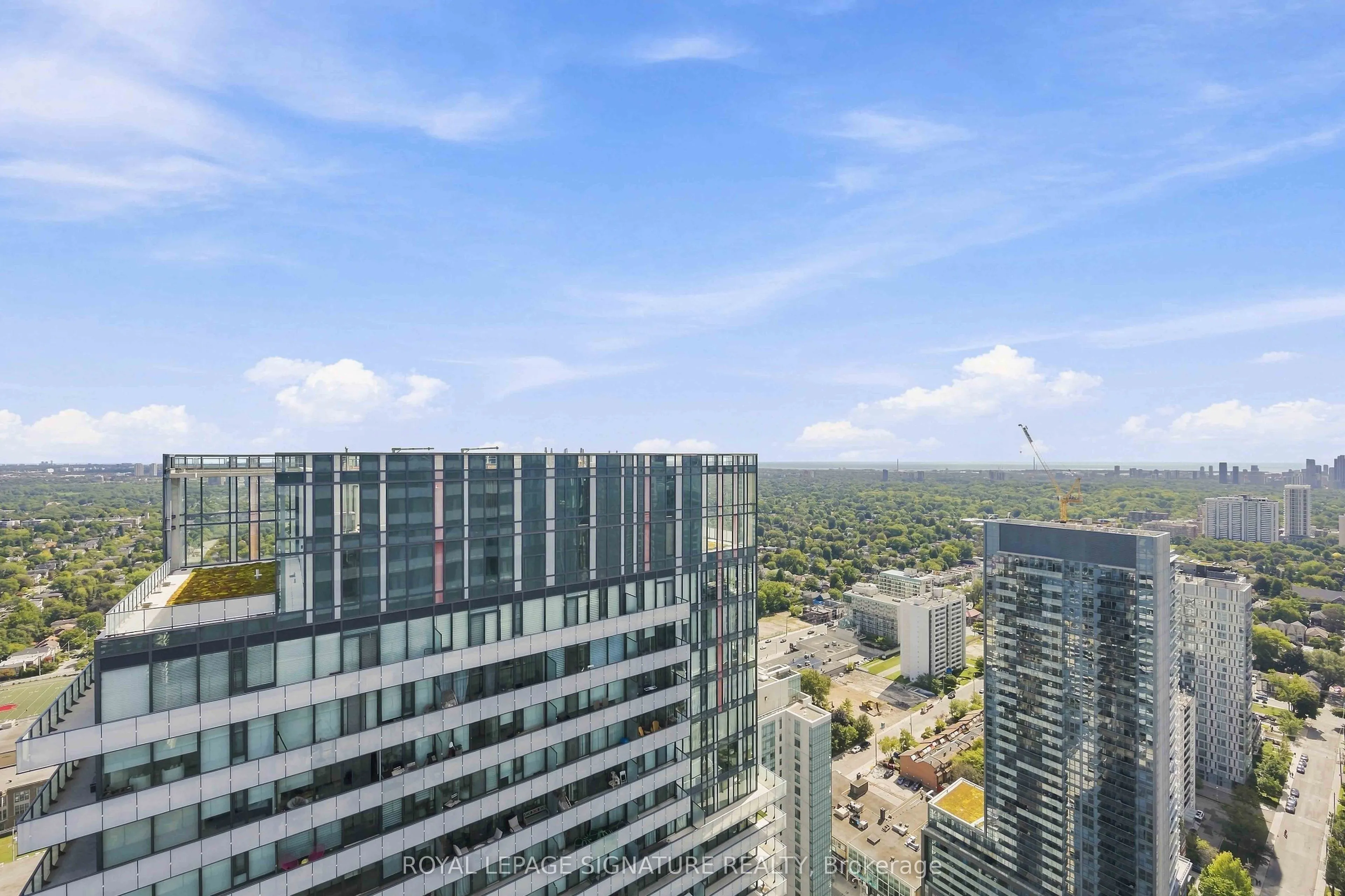 161 Roehampton Avenue #4305