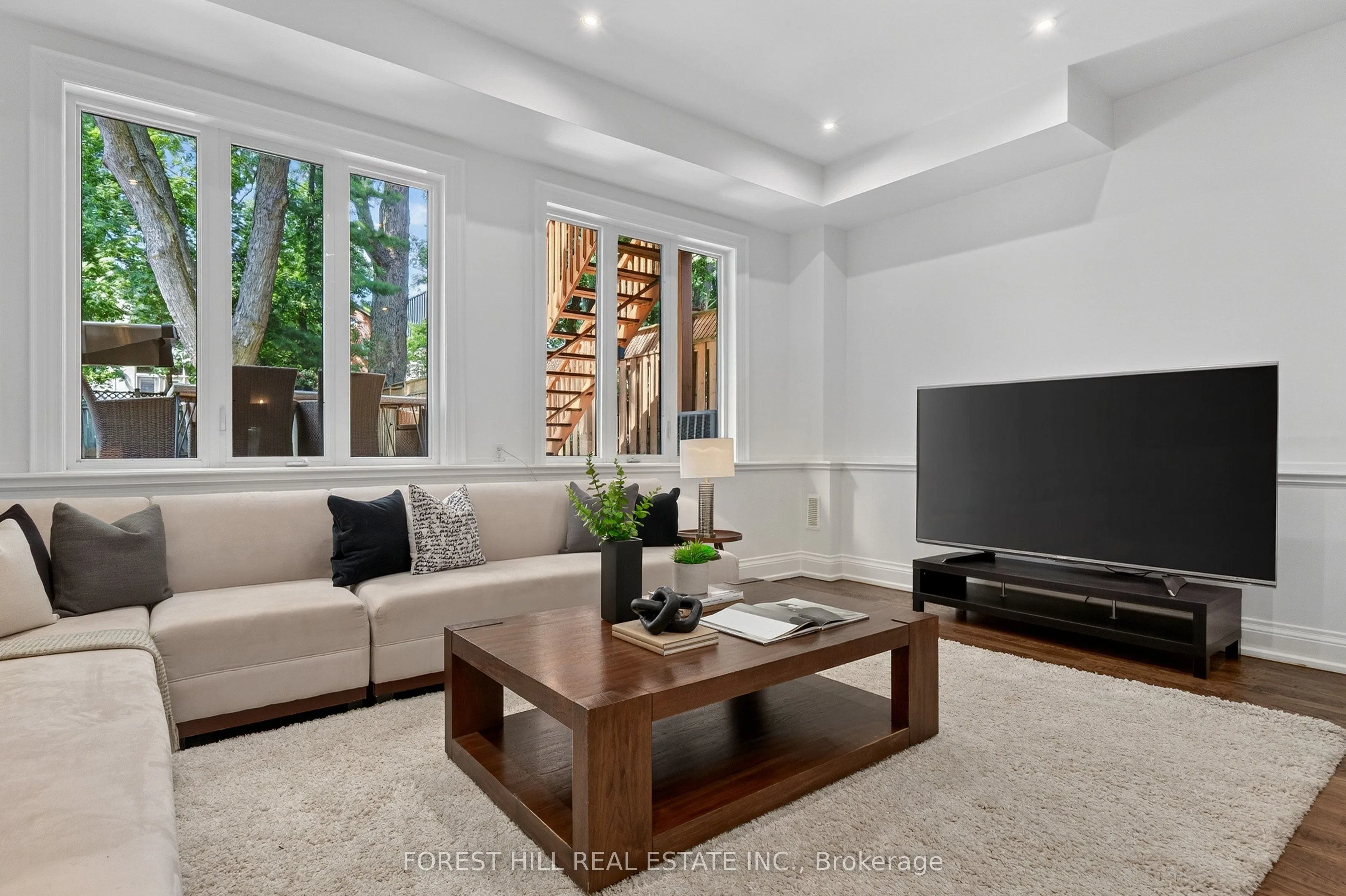 50 Bowood Avenue