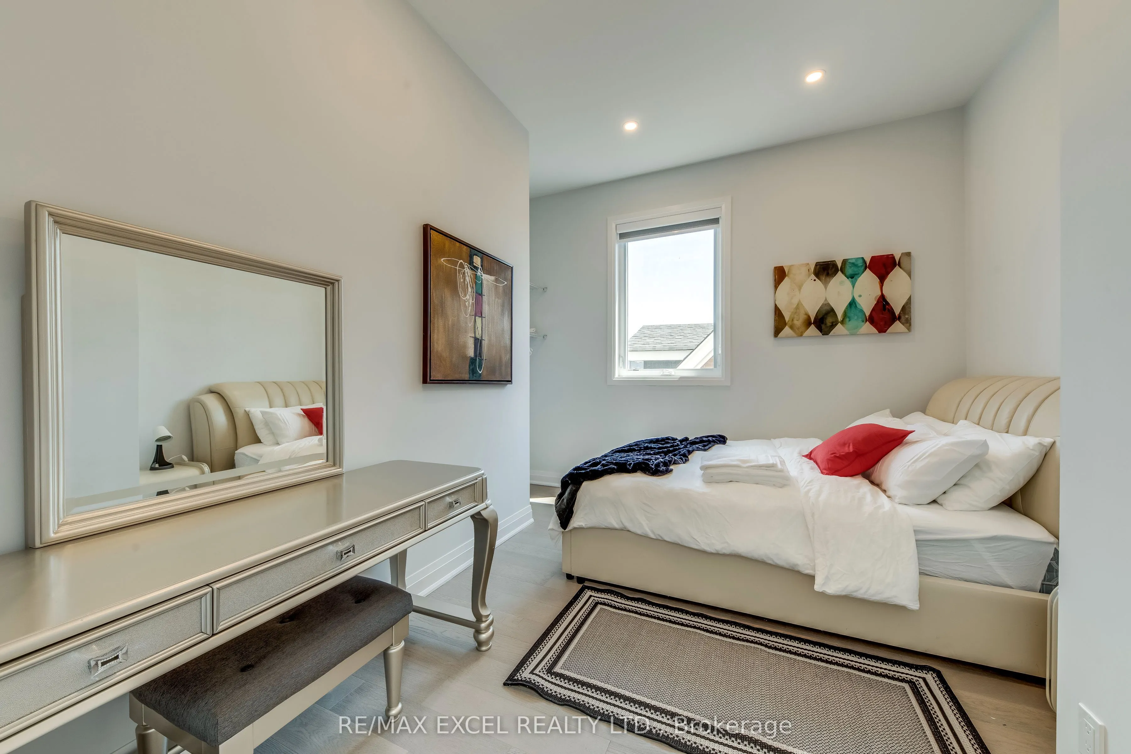 923 COLLEGE Street #UNIT D