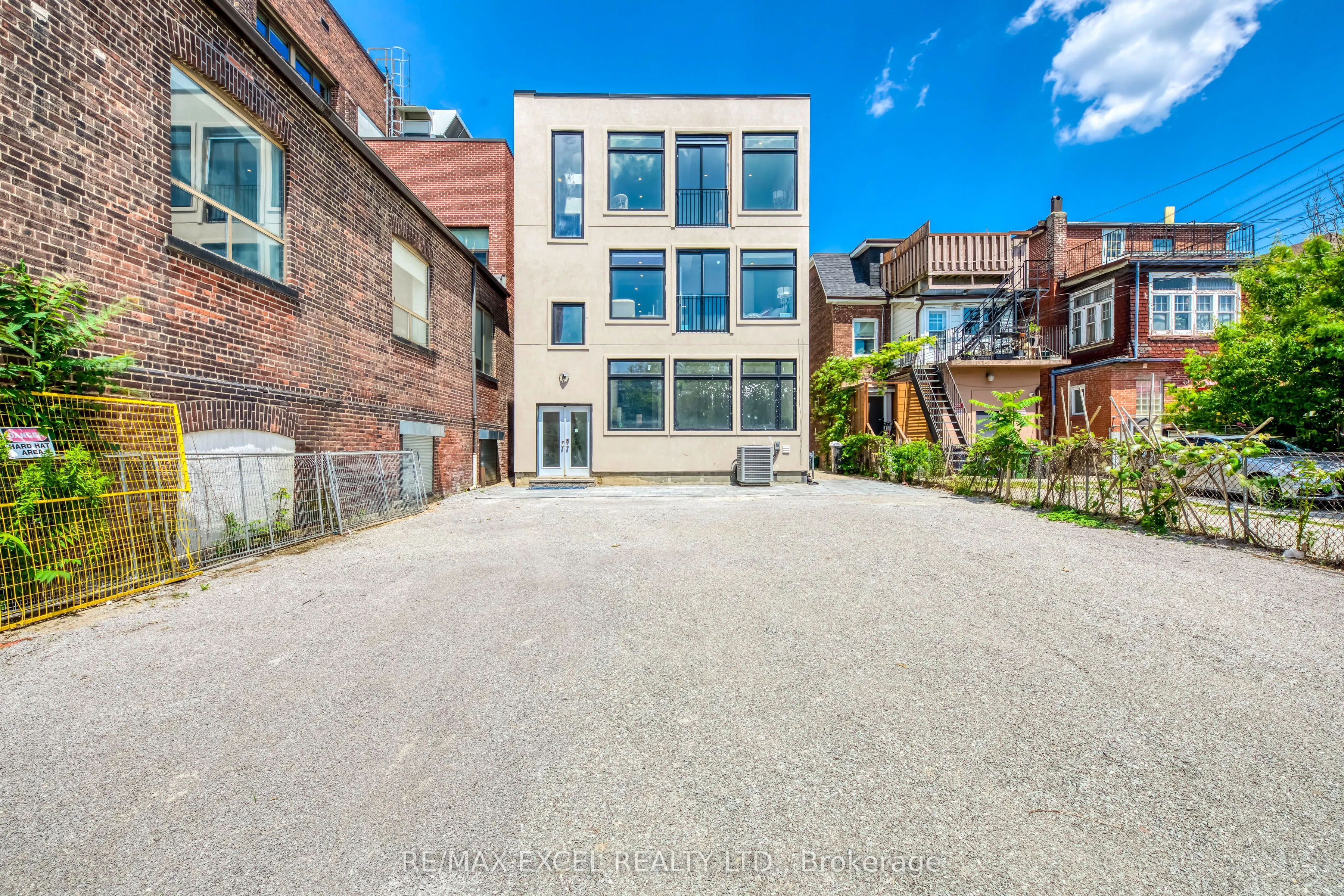 923 COLLEGE Street #UNIT D