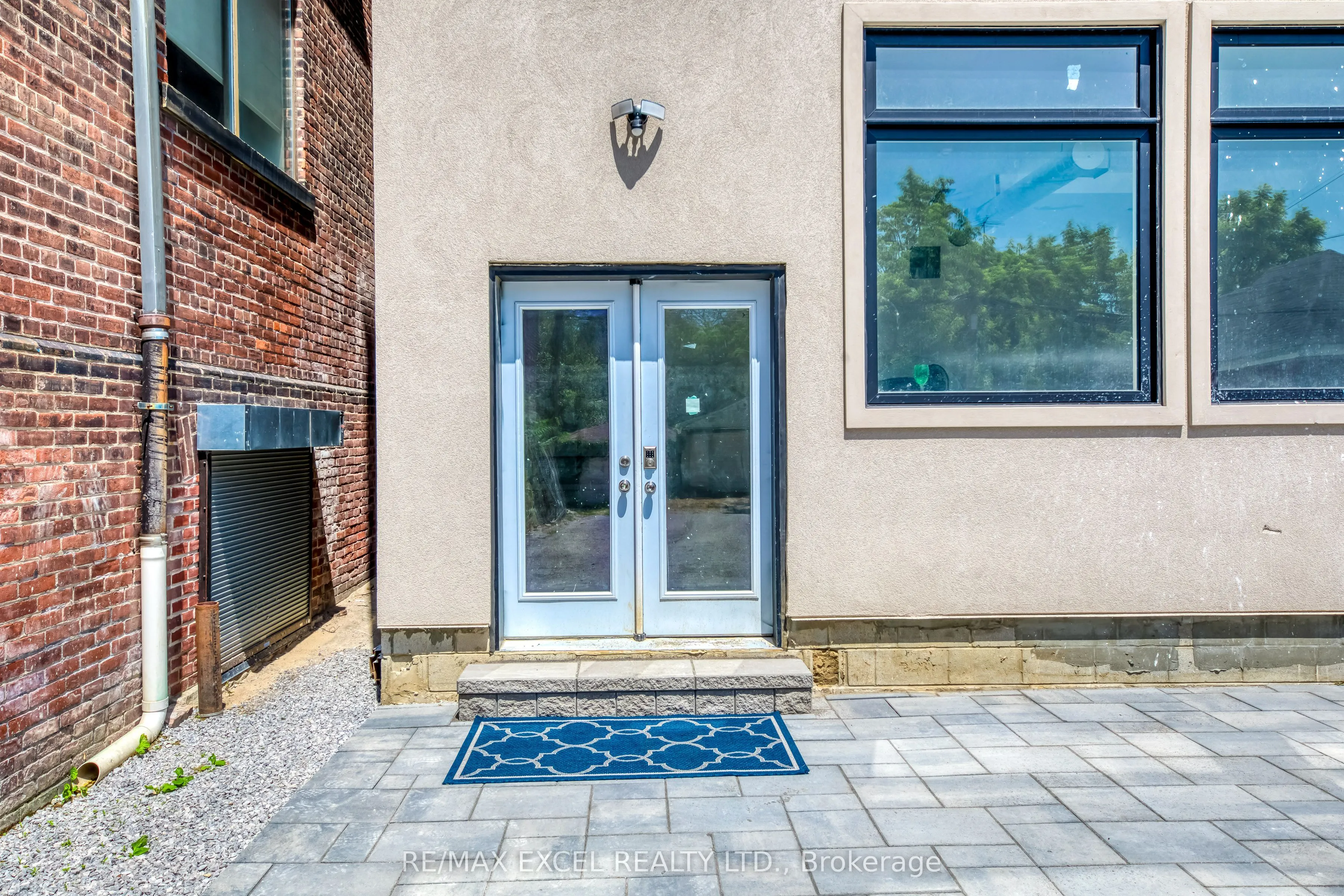 923 COLLEGE Street #UNIT D