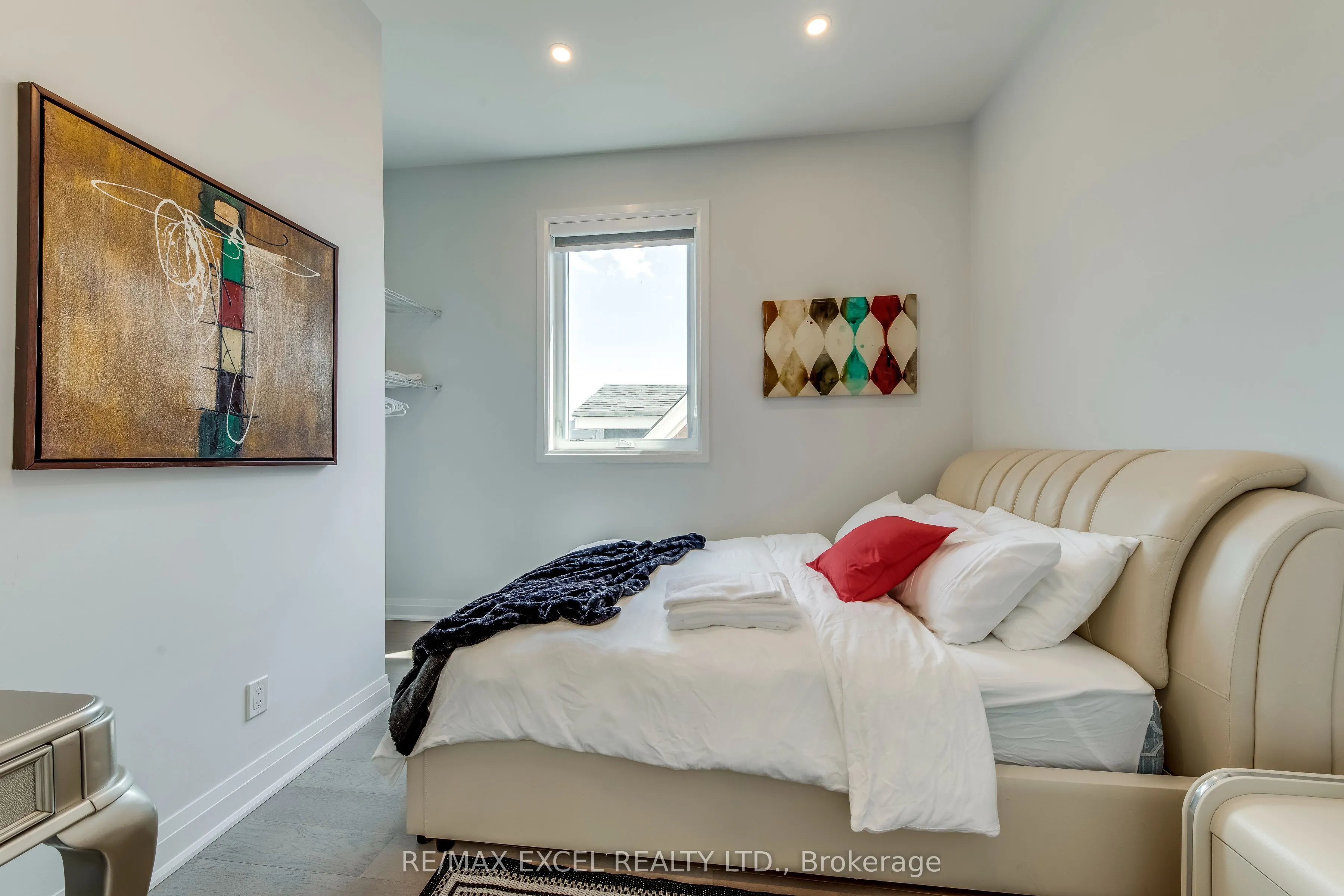 923 COLLEGE Street #UNIT D