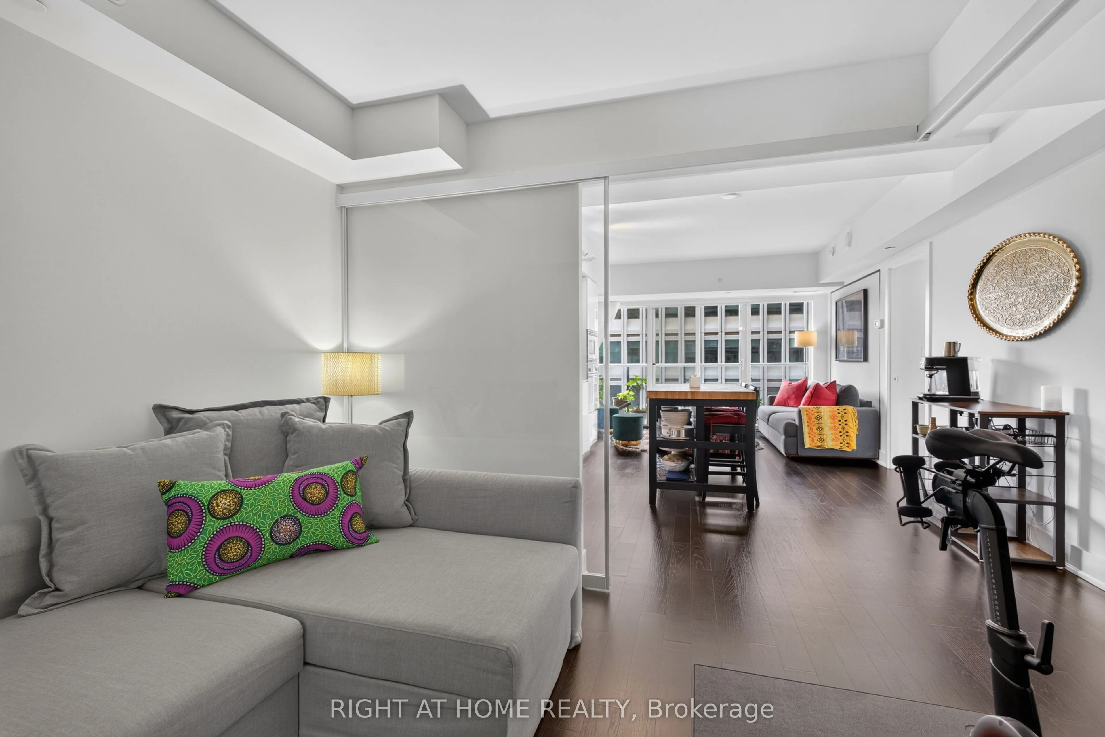 955 BAY Street #1809