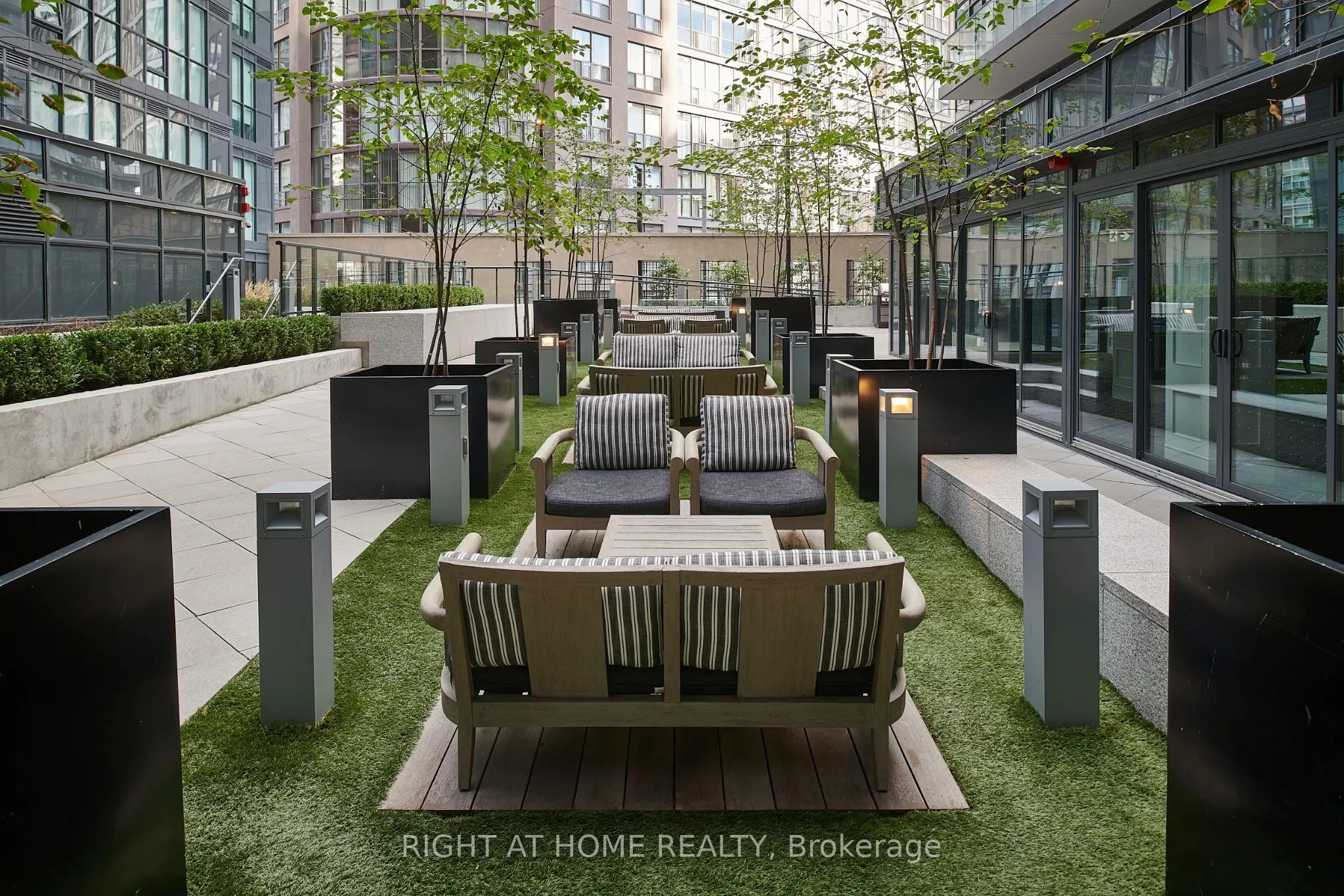 955 BAY Street #1809