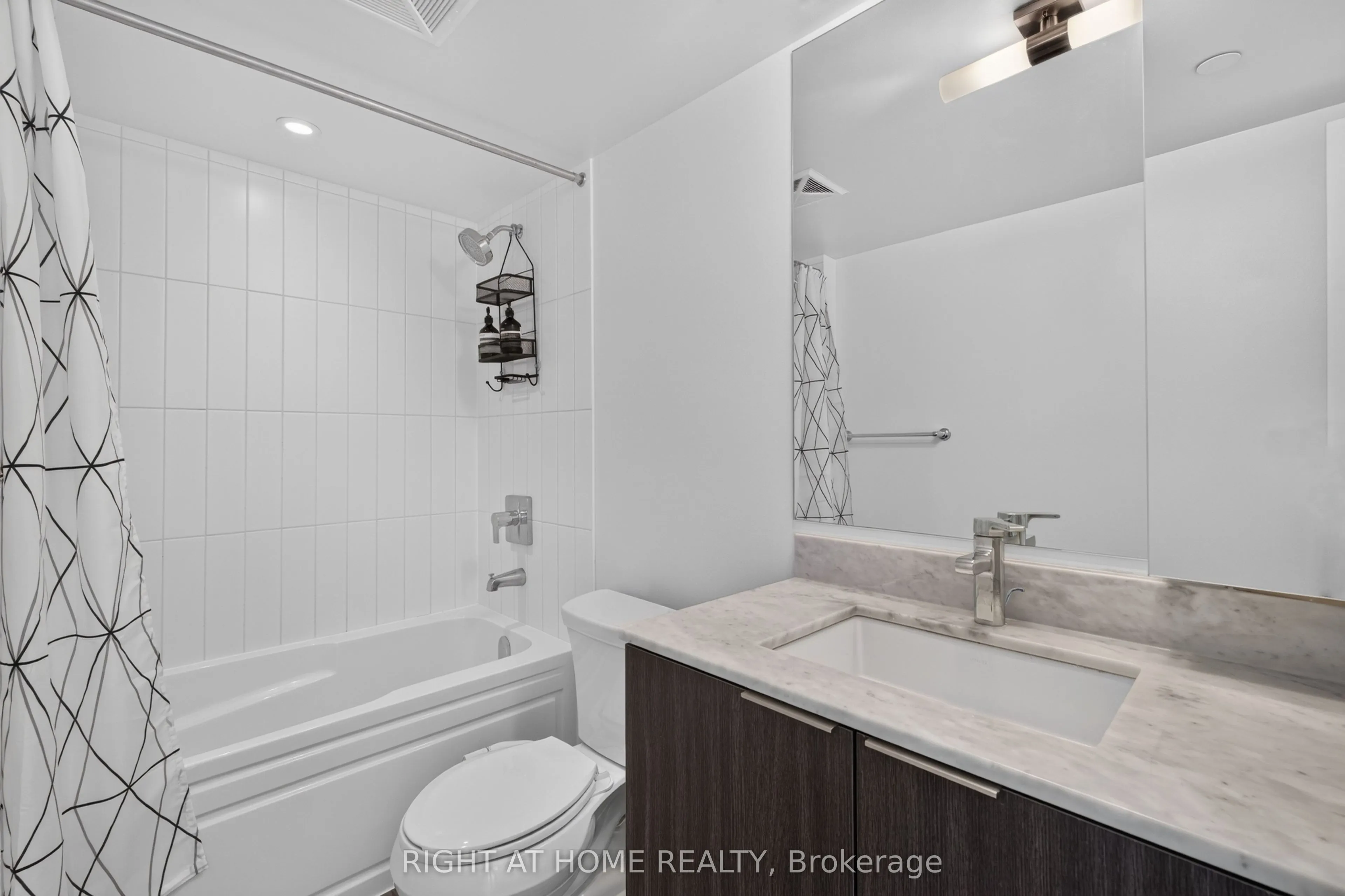 955 BAY Street #1809