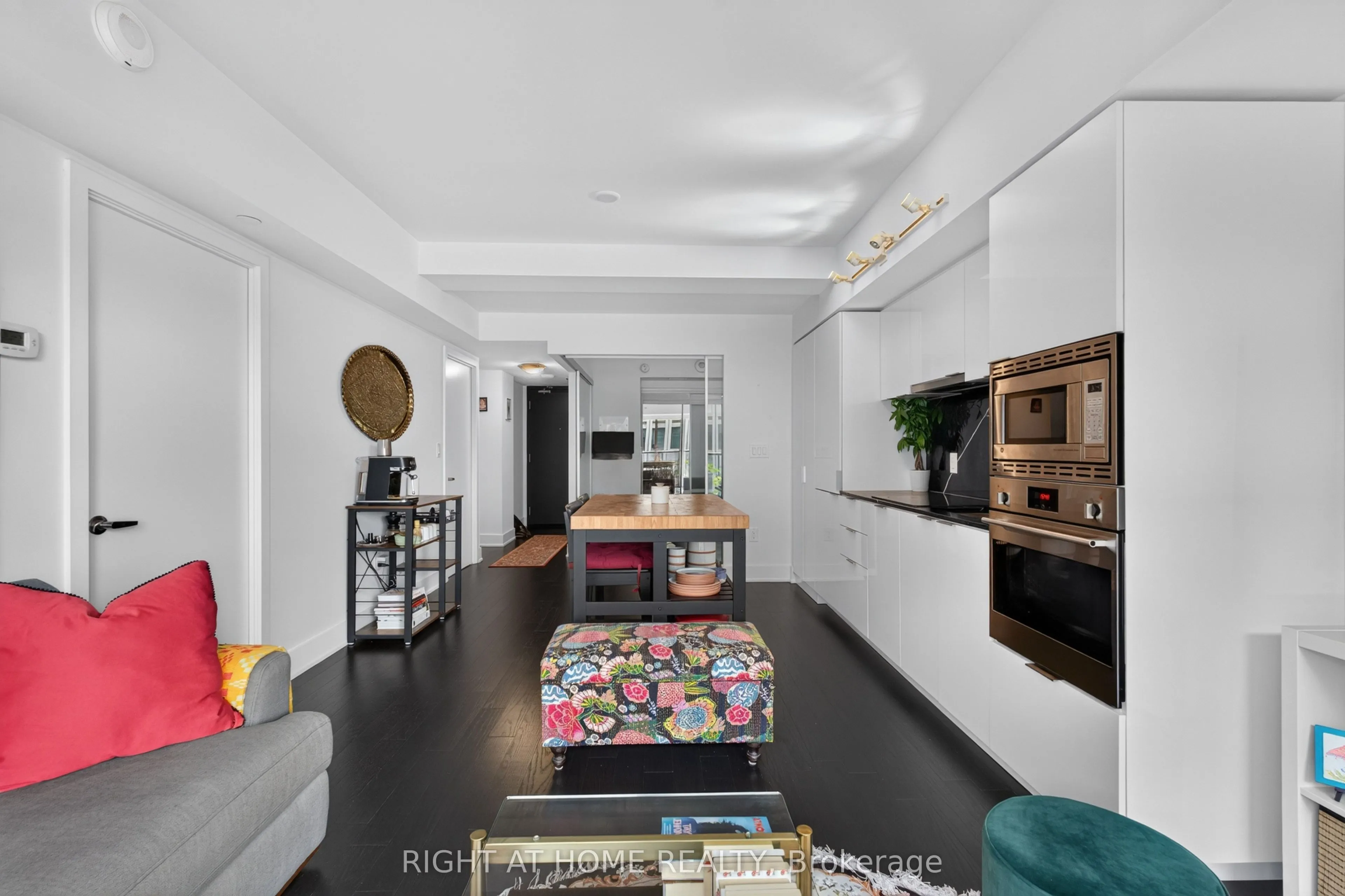 955 BAY Street #1809