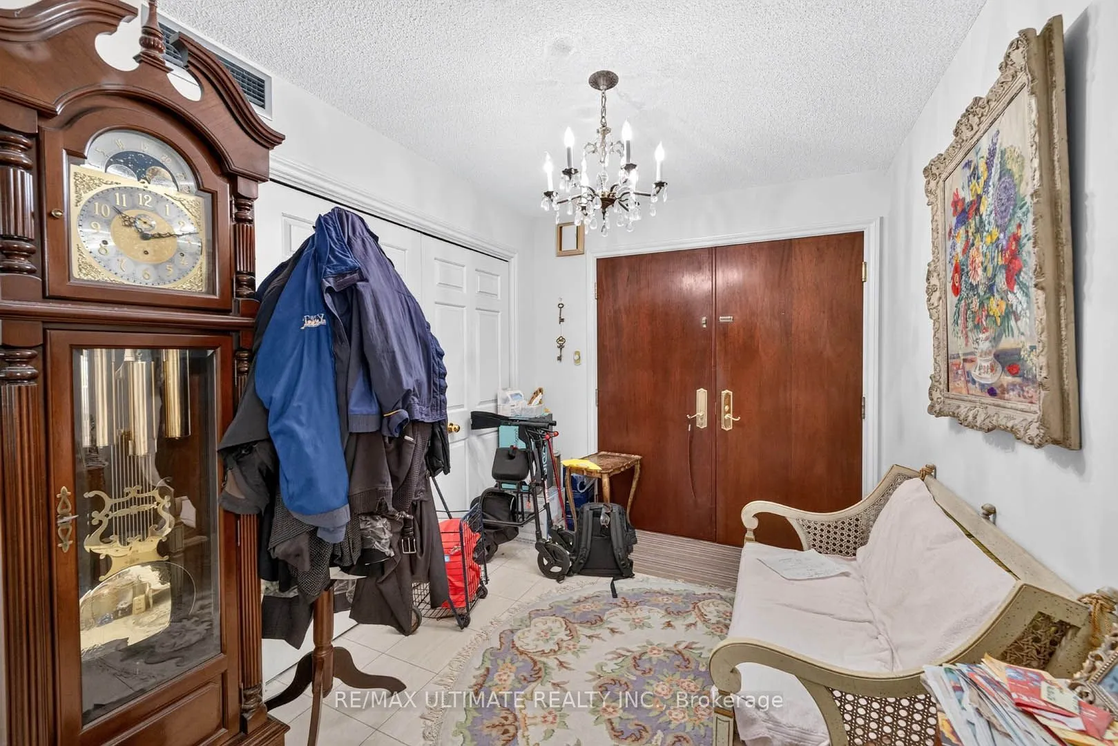 215 The Donway W #218