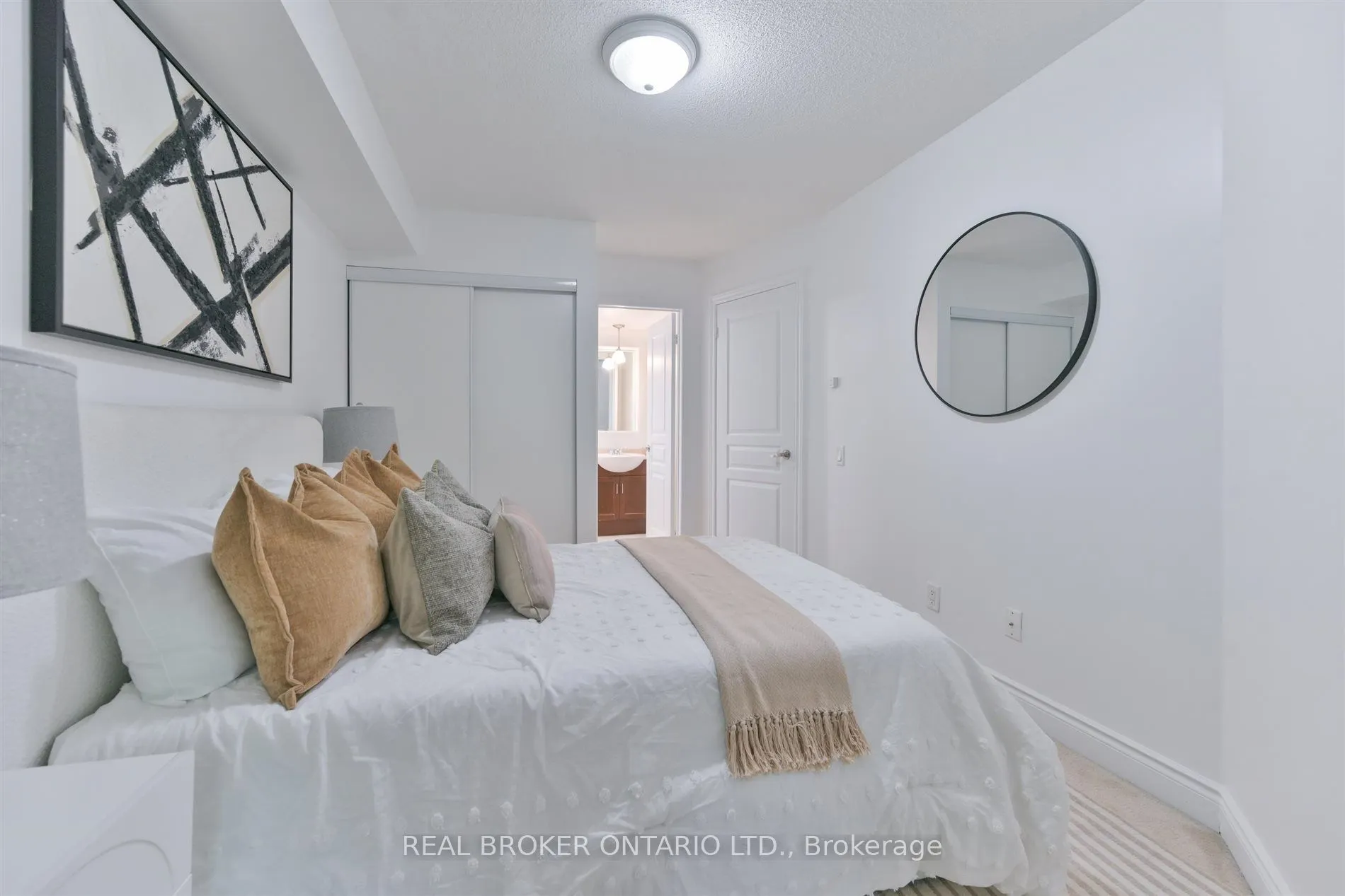 70 Byng Avenue #24