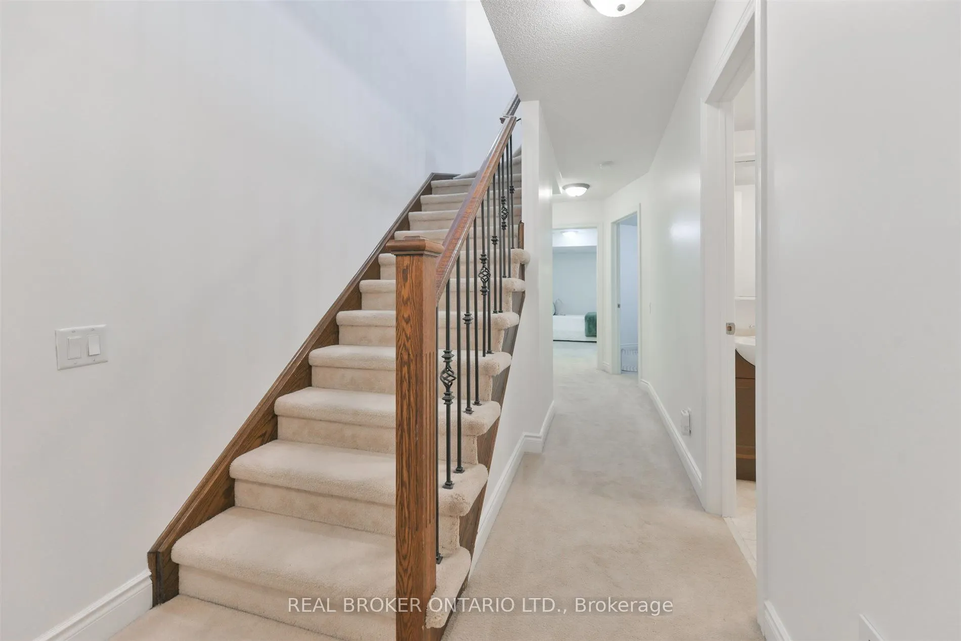 70 Byng Avenue #24